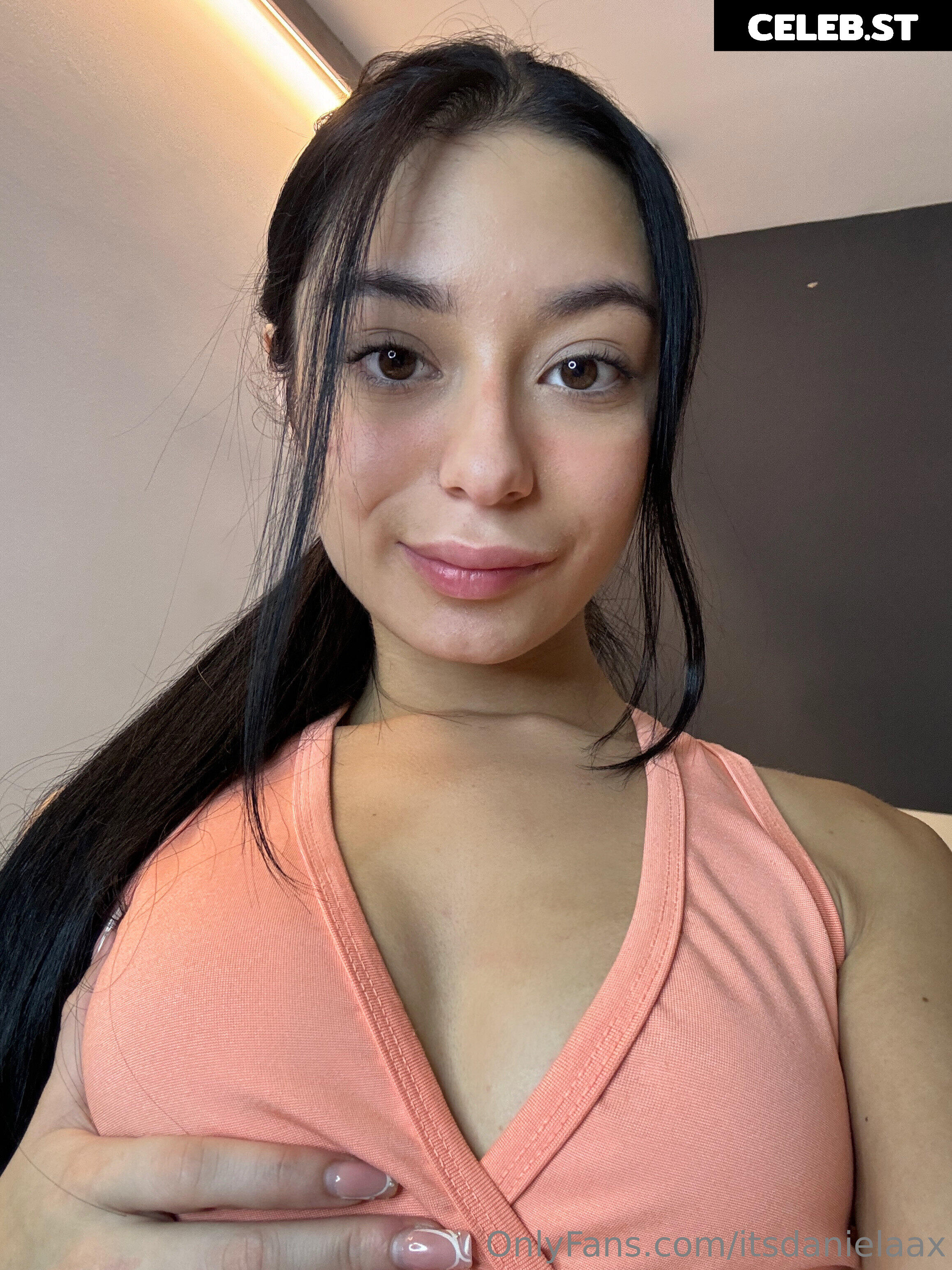 itsdanielaax Image 10077039