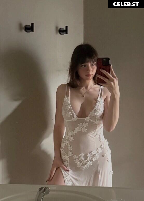 Liv @littlelivbug Image 10071225