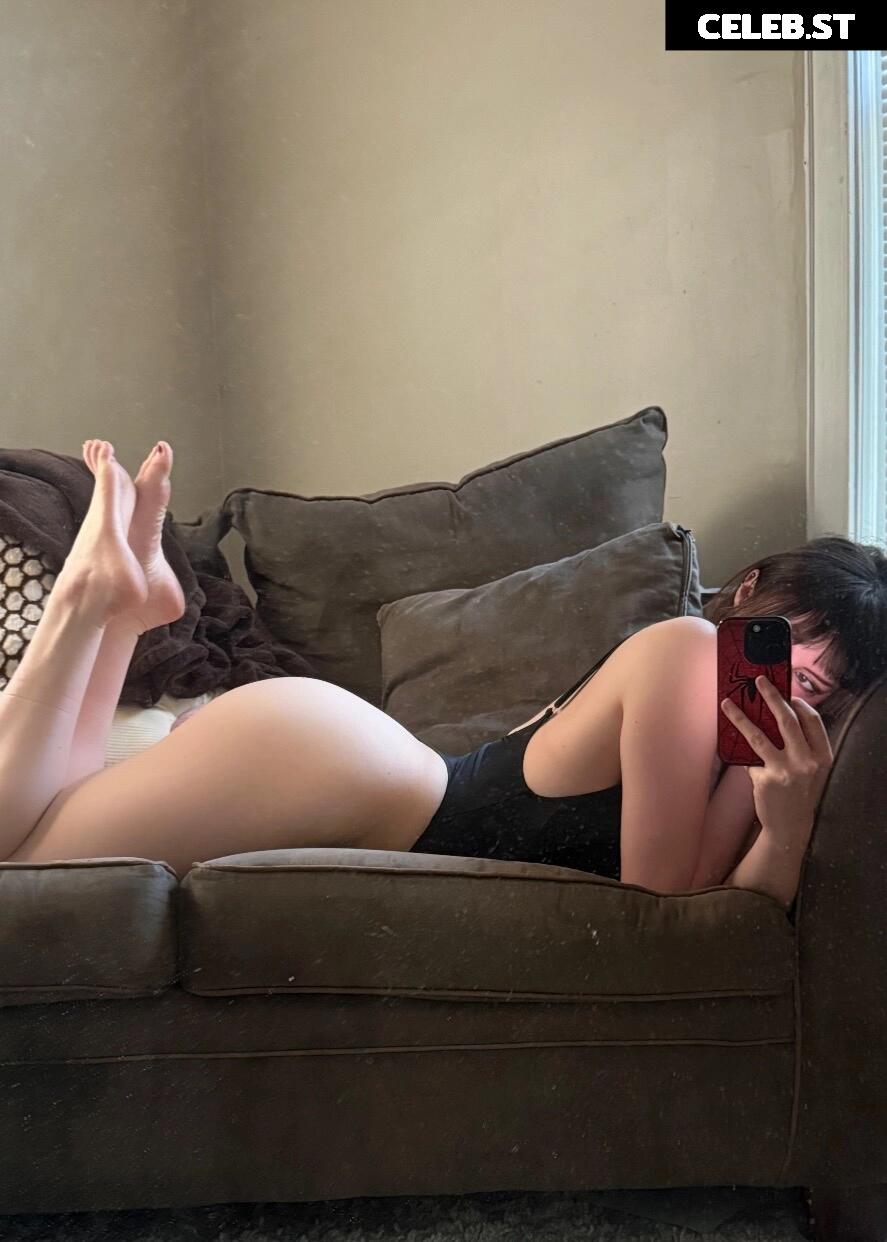 Liv @littlelivbug Image 10071202