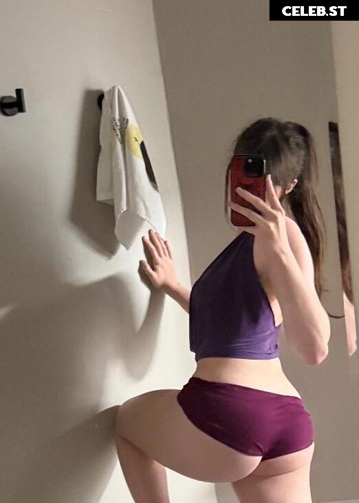 Liv @littlelivbug Image 10071246