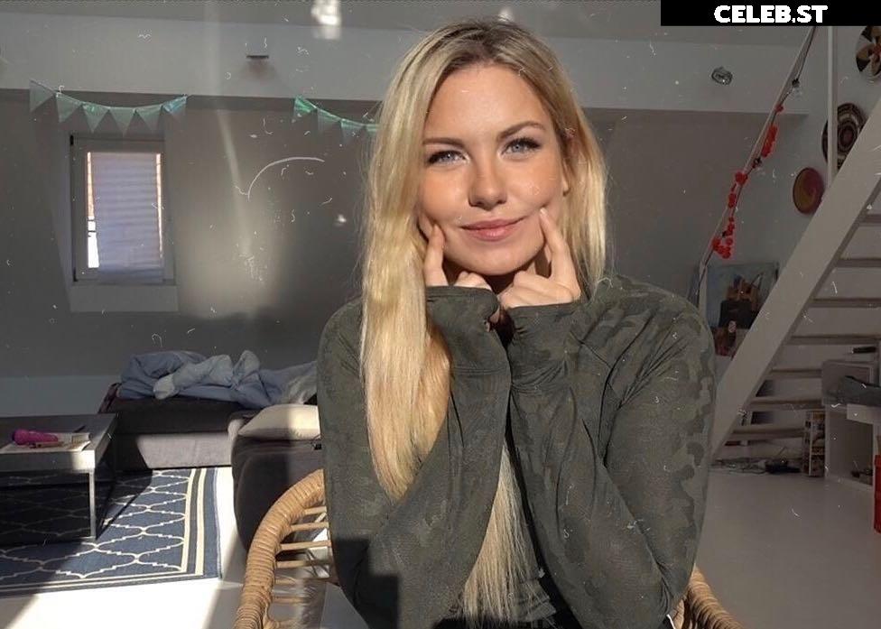 KellyMissesvlog Image 1007055