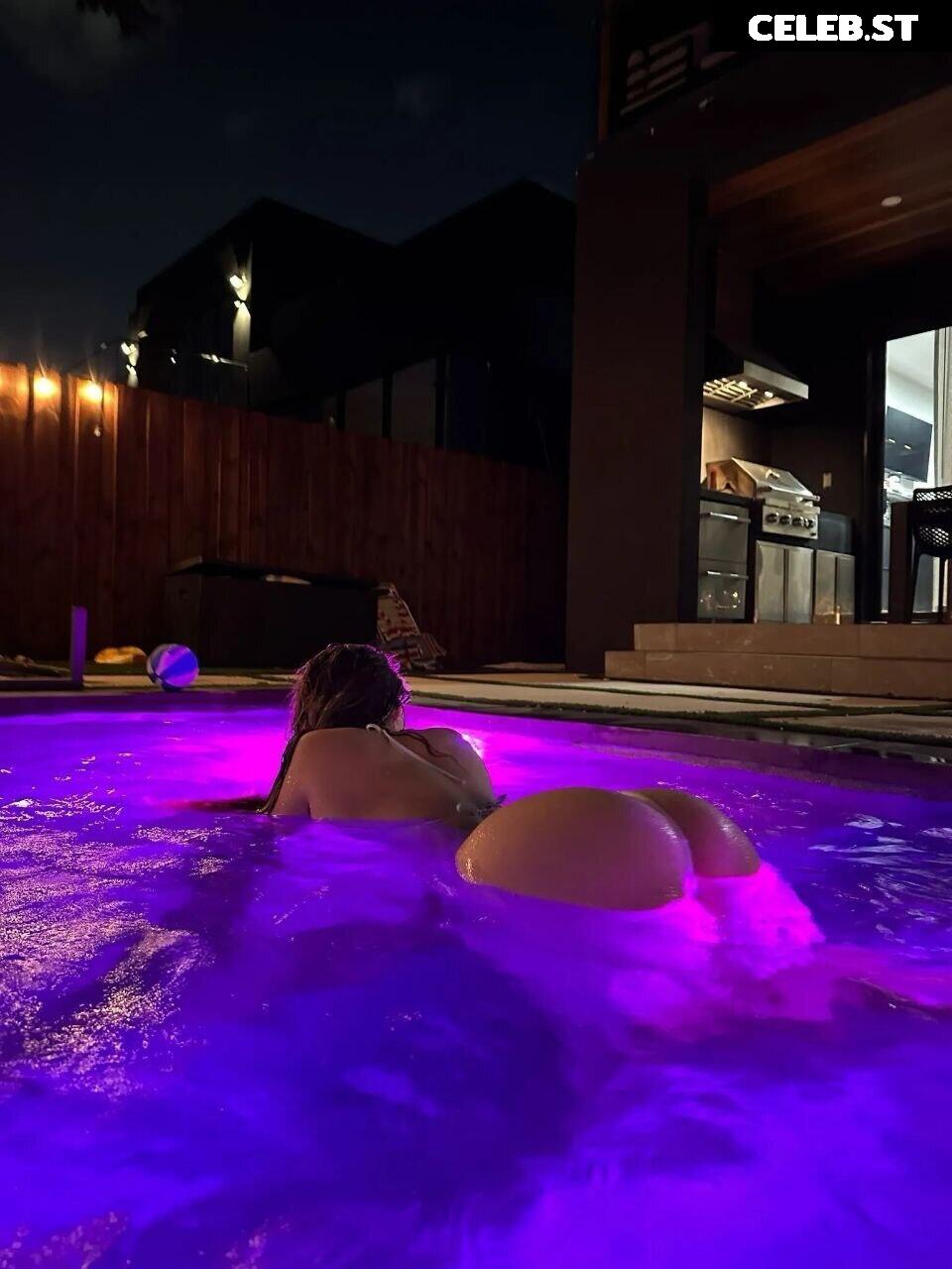 Sondra Blust Image 10015563