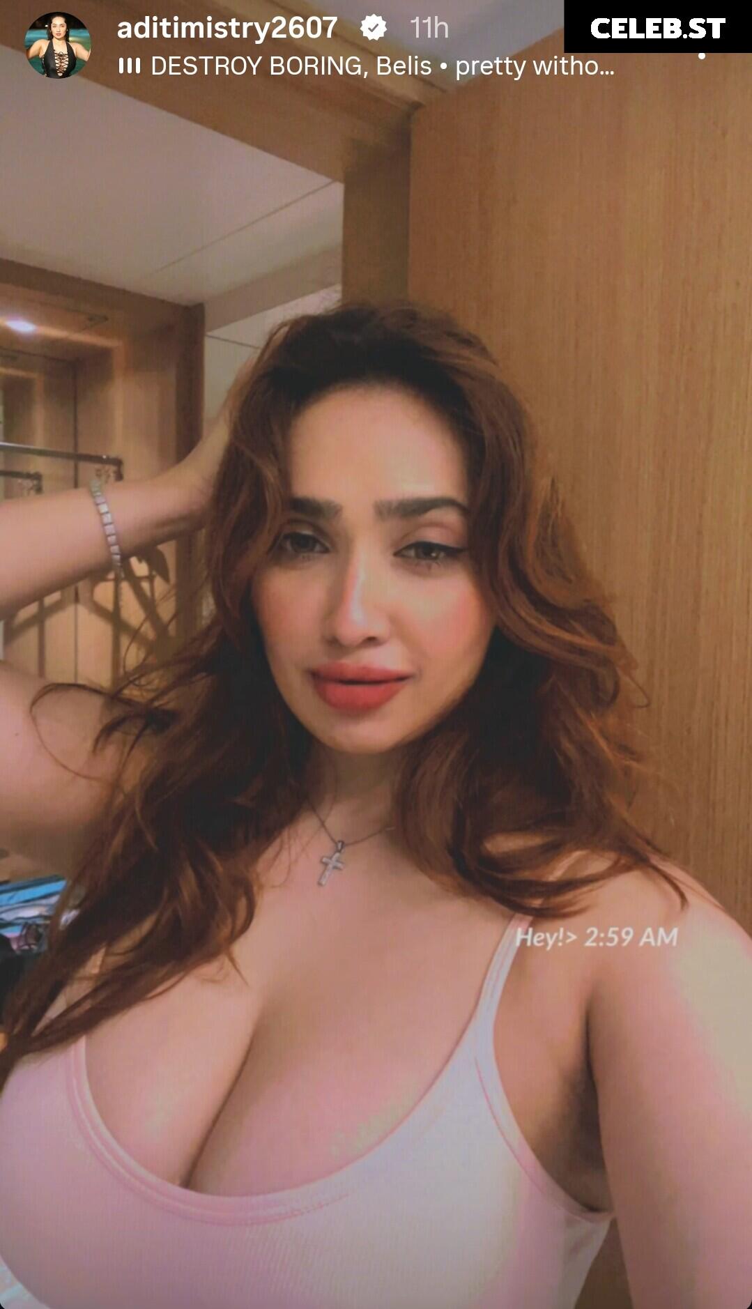 Aditi Mistry Image 10014227