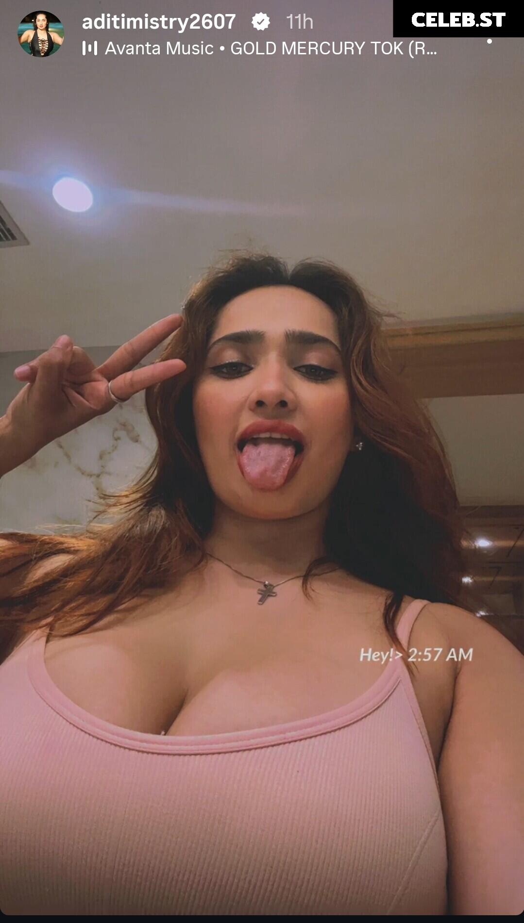 Aditi Mistry Image 10014228