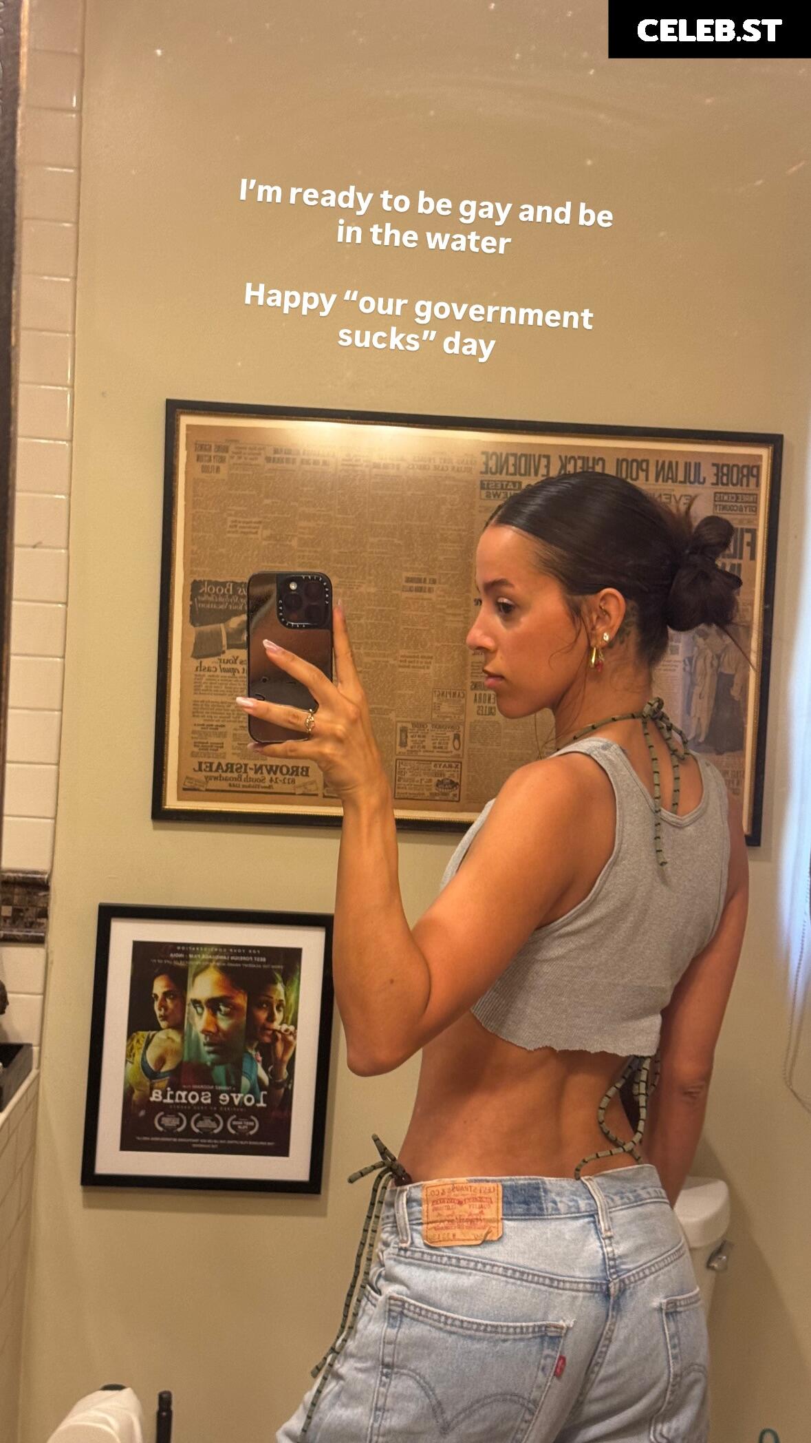 Izzybizzyspider | FBE React Girl Image 10017431