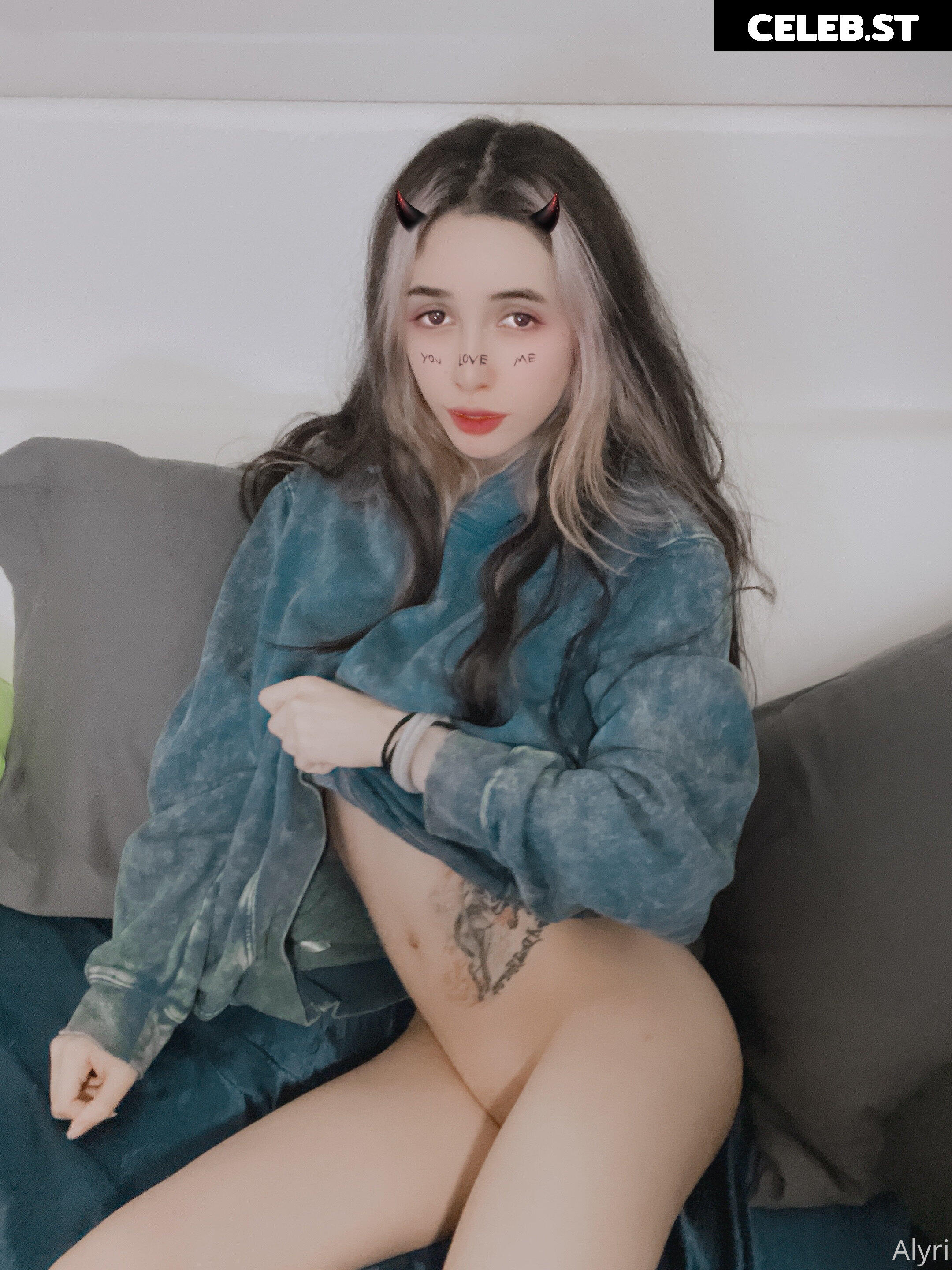 Alyri_tv Image 1001611