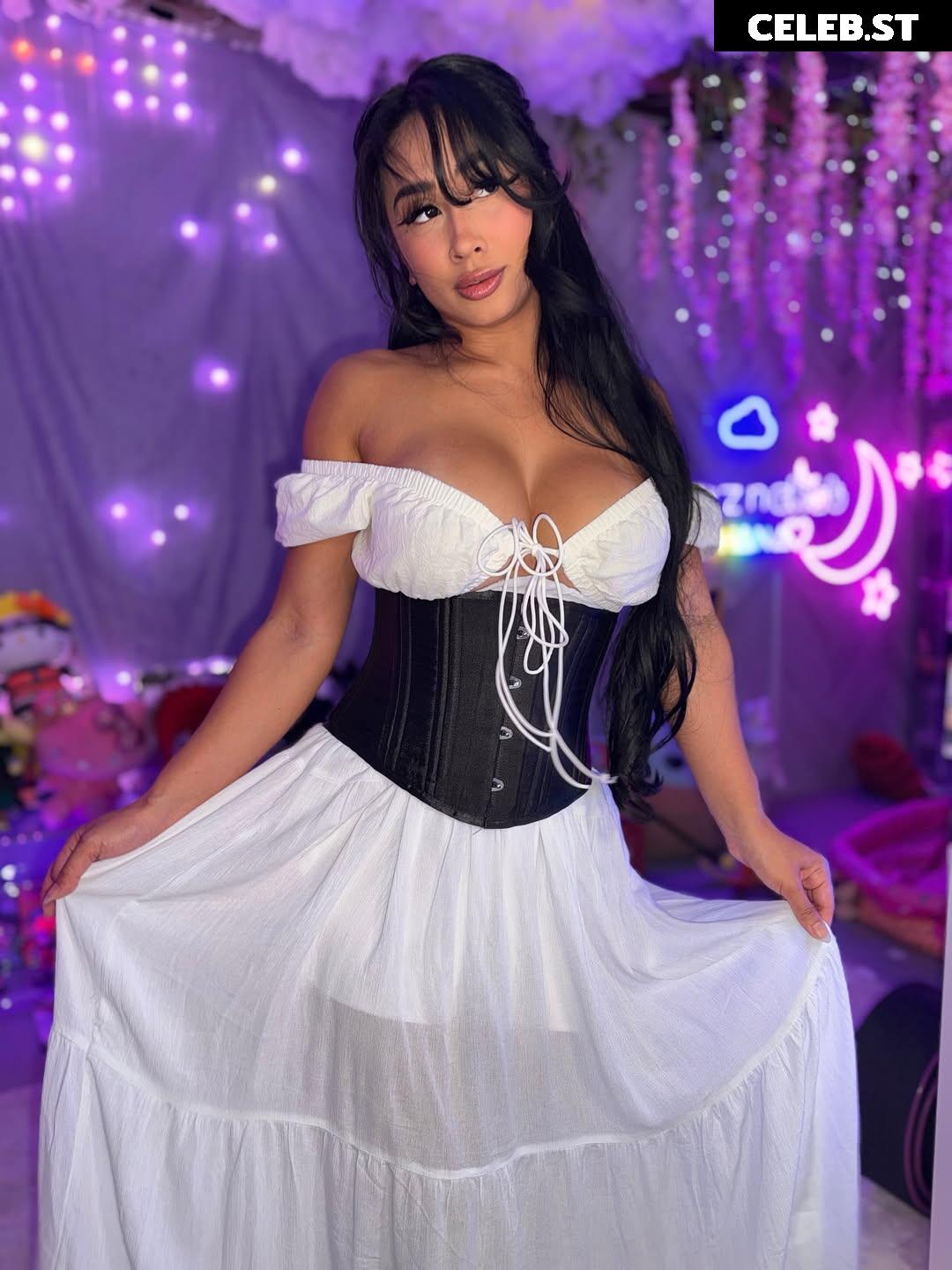 LittleAznChat Image 10019825