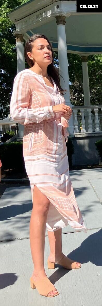 Alexandria Ocasio-Cortez / AOC Image 10028565