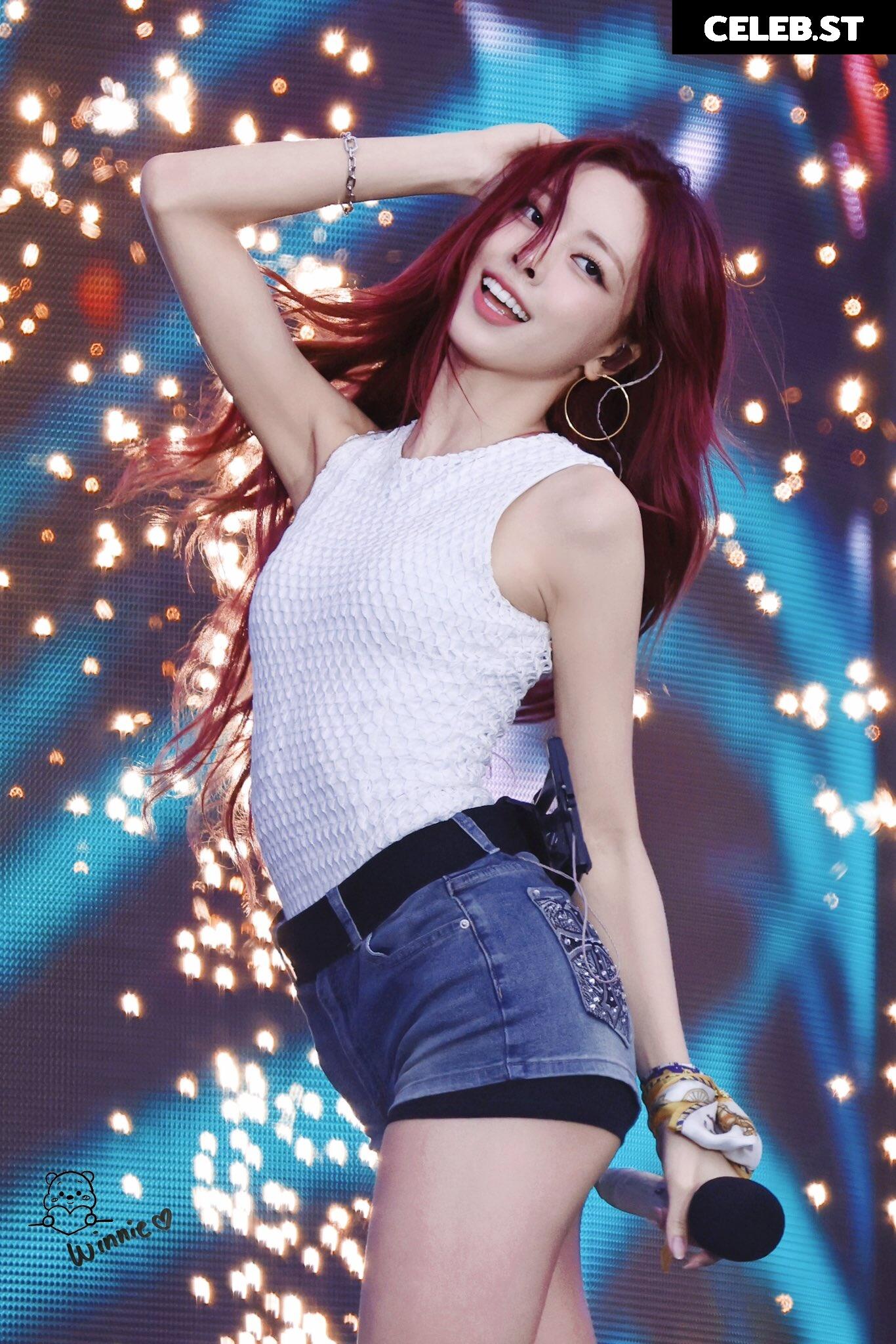 Yuna - ITZY (유나, Shin Yu Na) Image 10028711