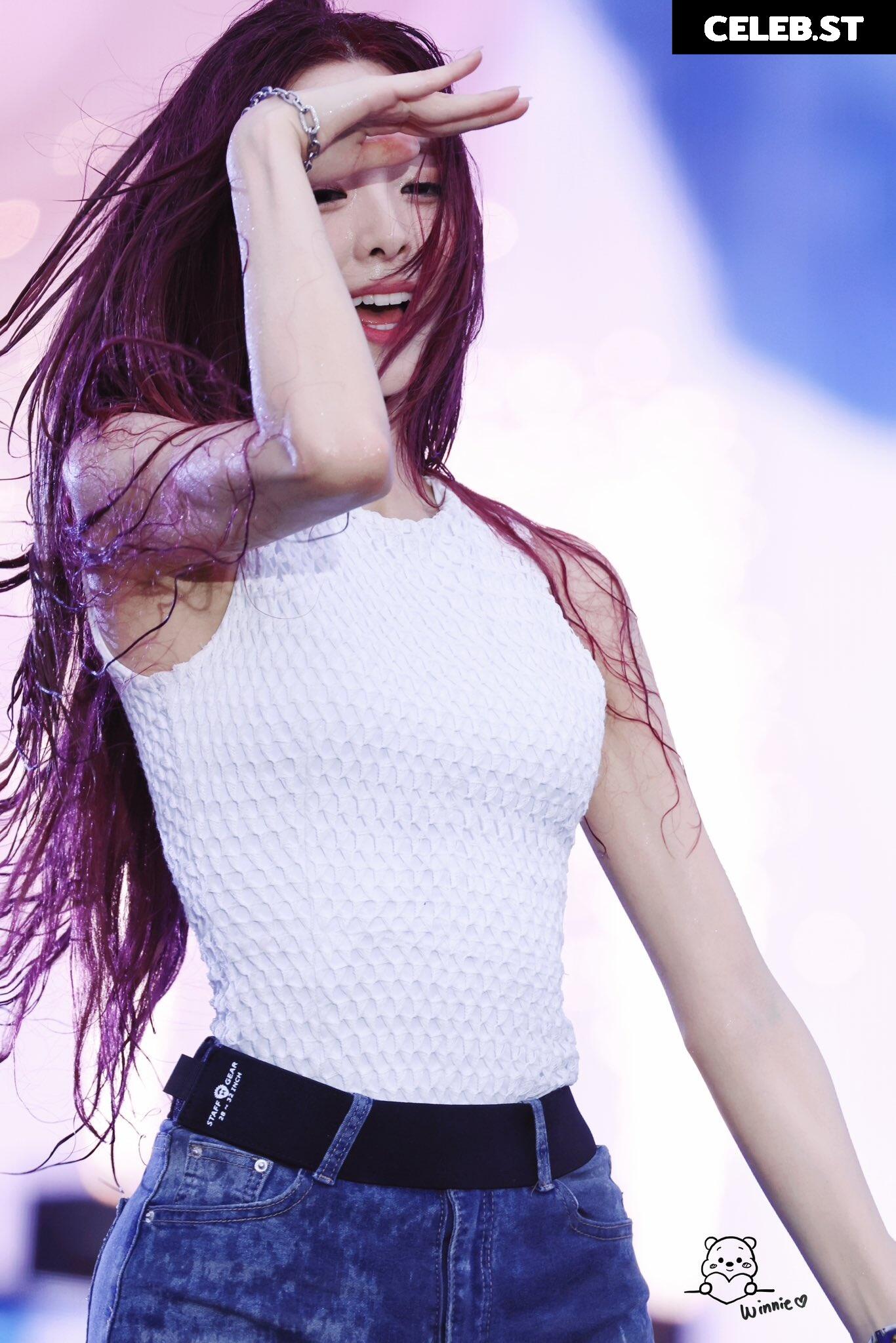 Yuna - ITZY (유나, Shin Yu Na) Image 10028715