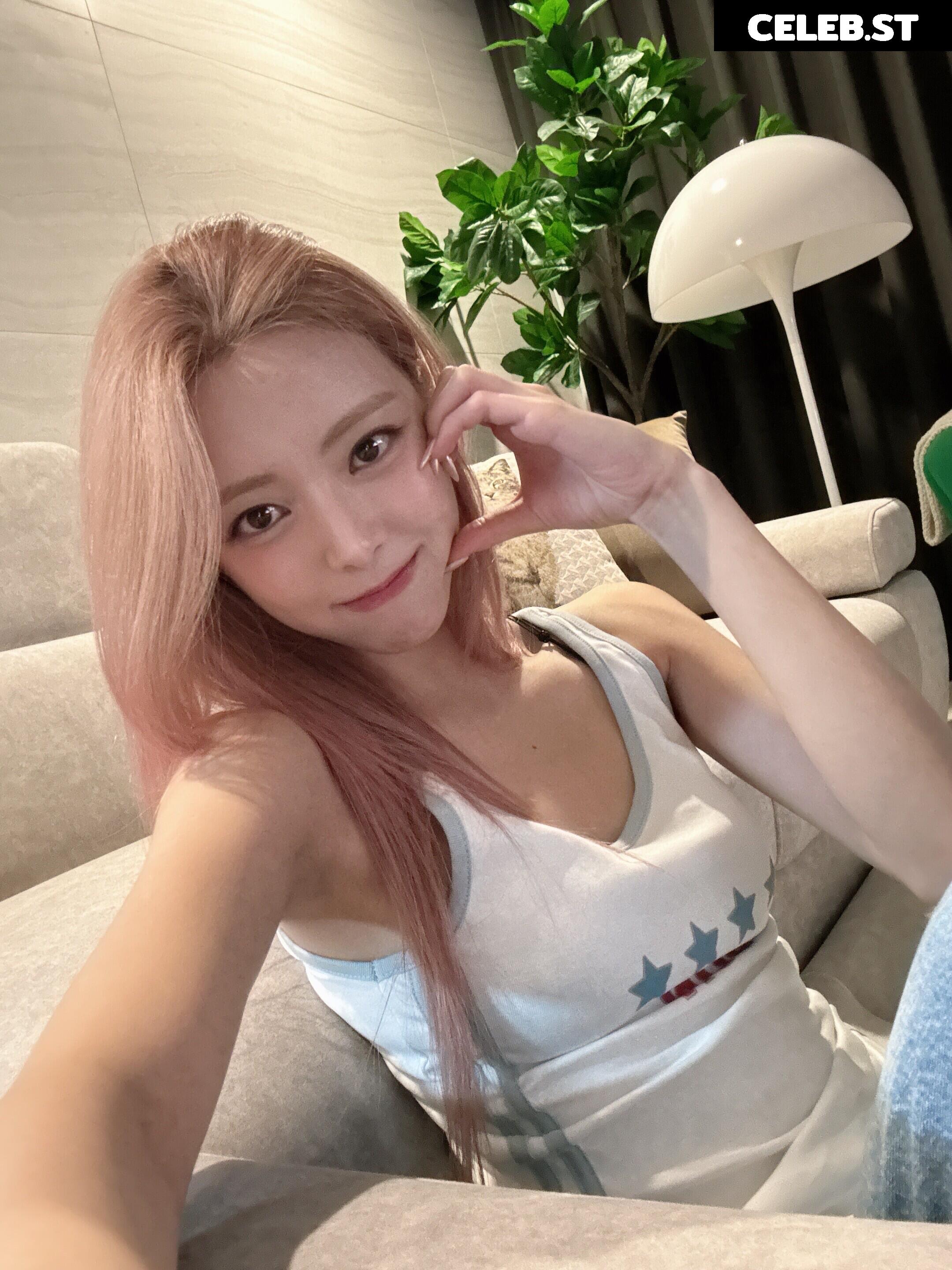 Yuna - ITZY (유나, Shin Yu Na) Image 10028752