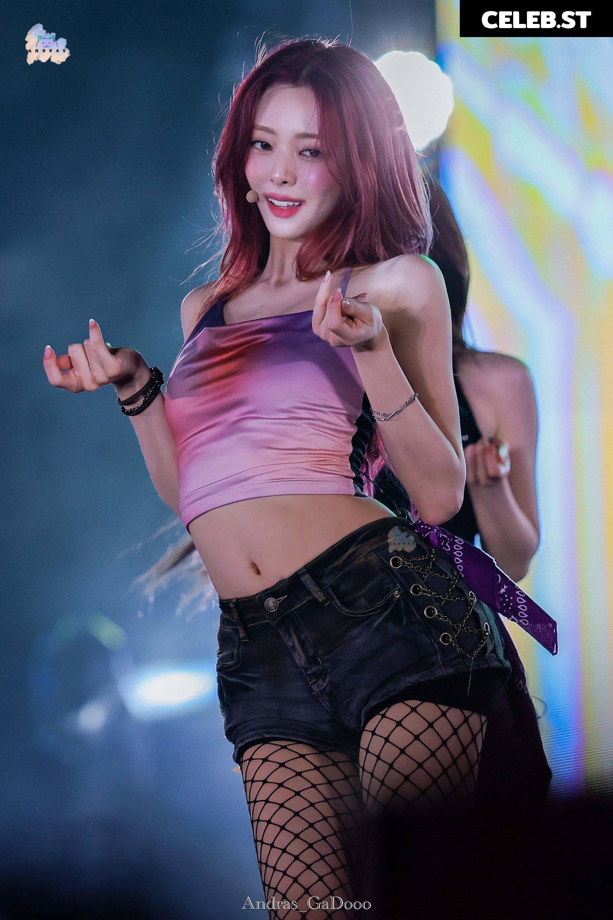 Yuna - ITZY (유나, Shin Yu Na) Image 10028774