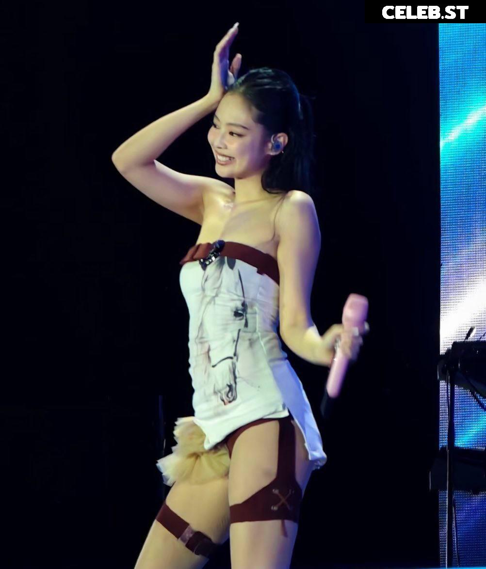Jennie | BLΛƆKPIИK (Blackpink) Image 10025964