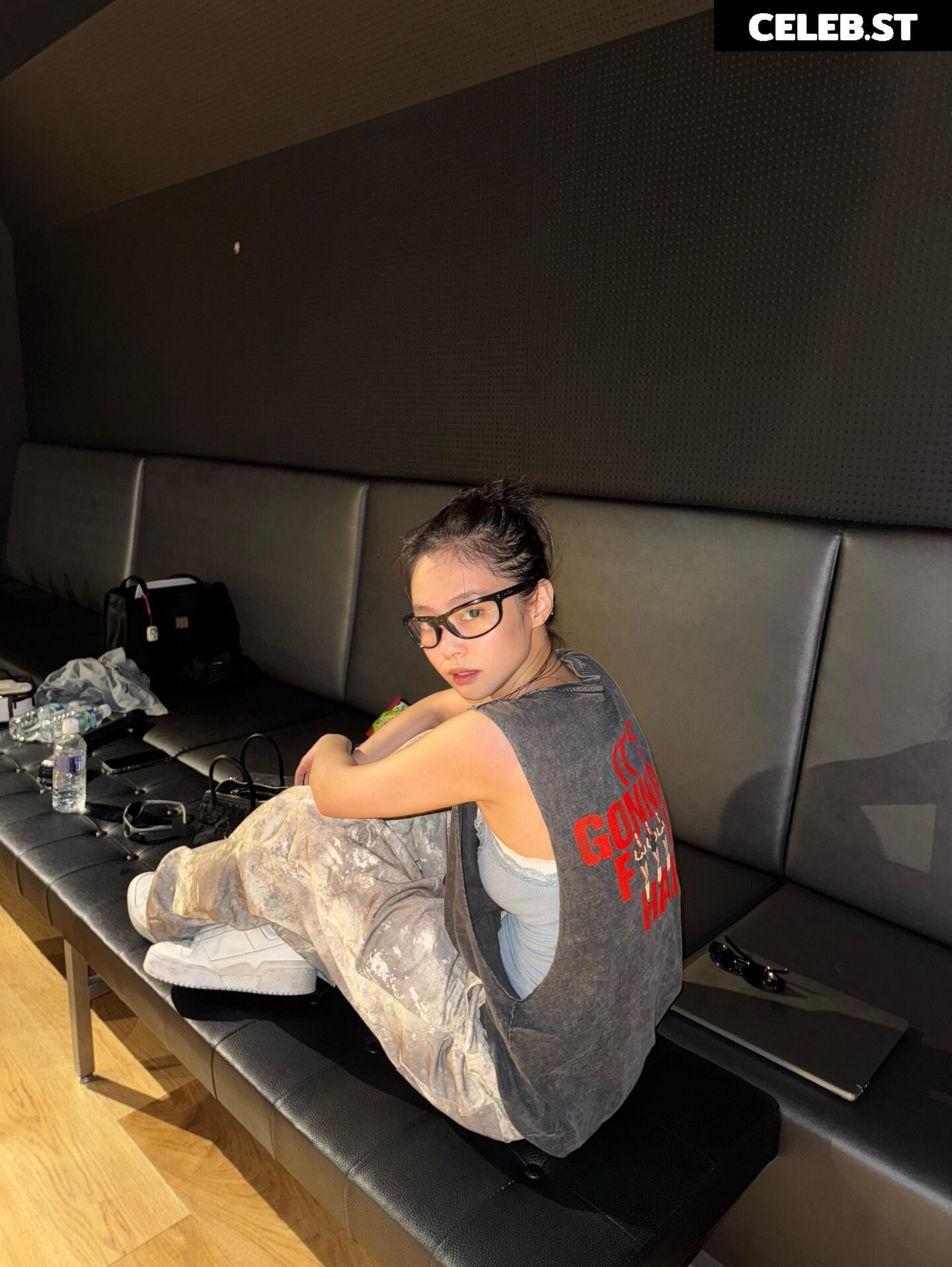 Jennie | BLΛƆKPIИK (Blackpink) Image 10025952