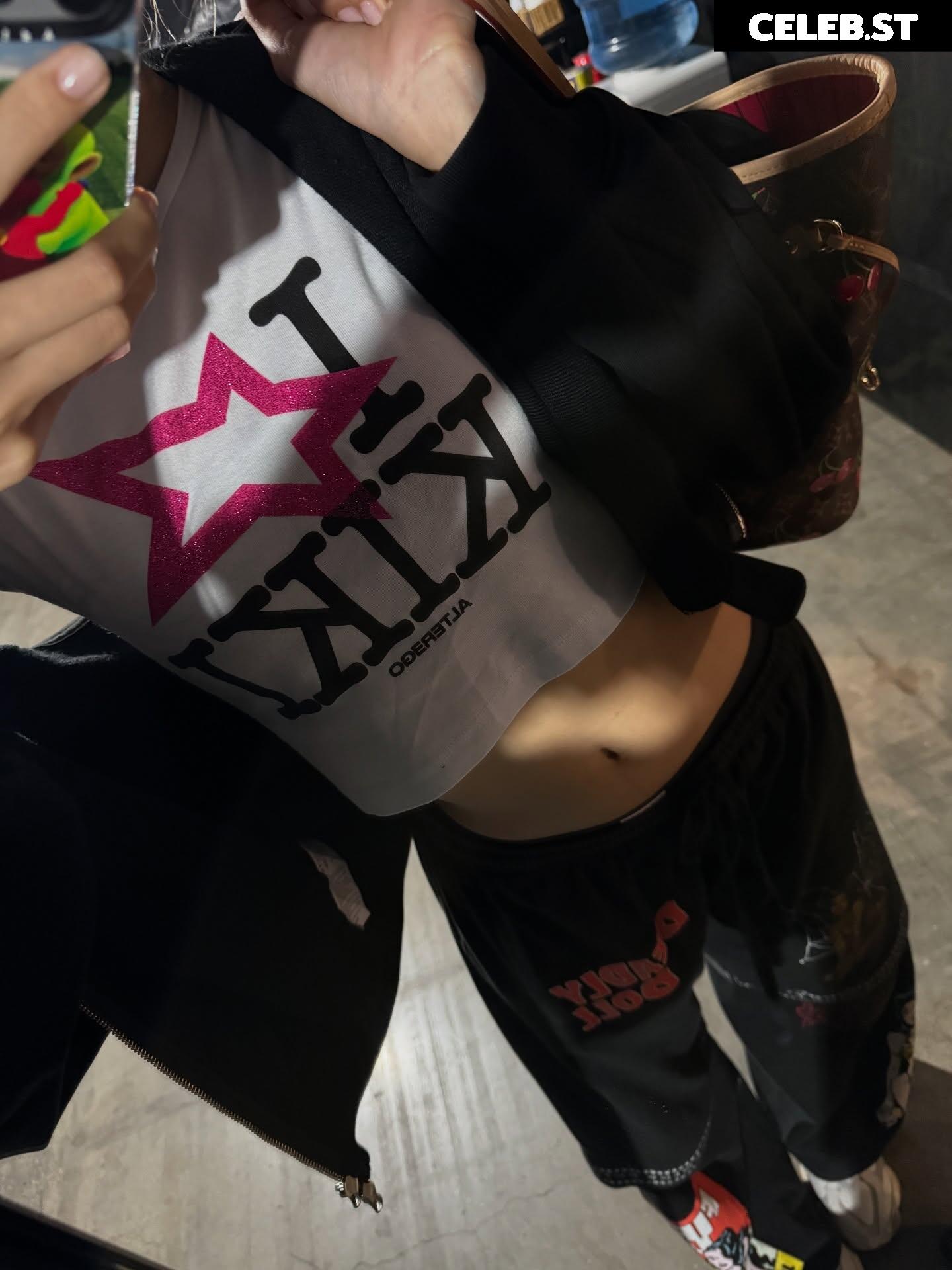 Lisa | BLΛƆKPIИK (Blackpink) Image 10025014