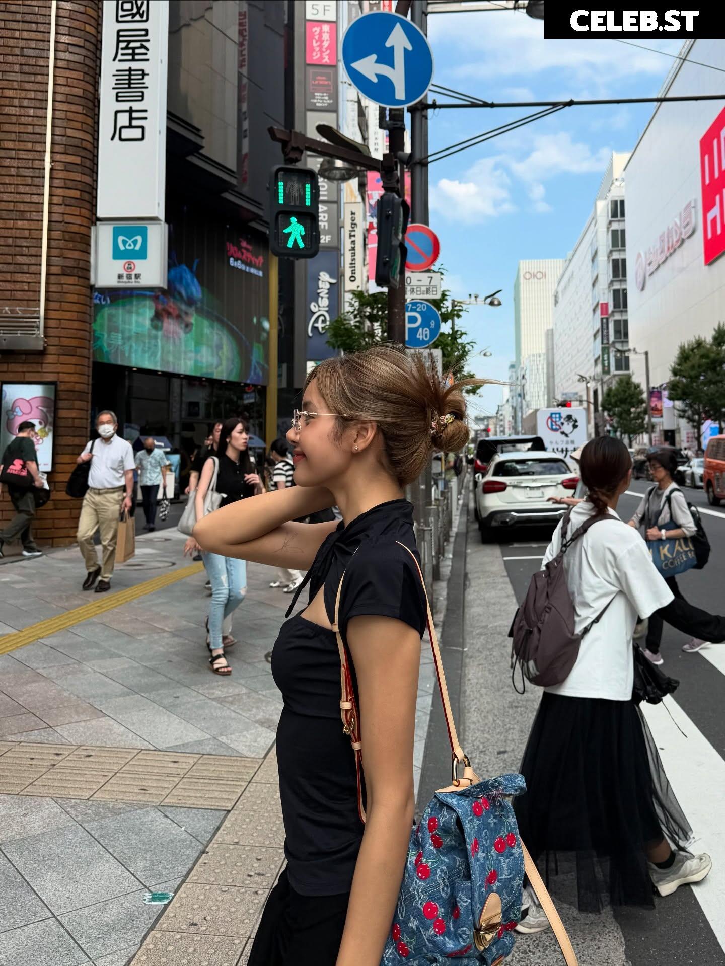 Lisa | BLΛƆKPIИK (Blackpink) Image 10025009