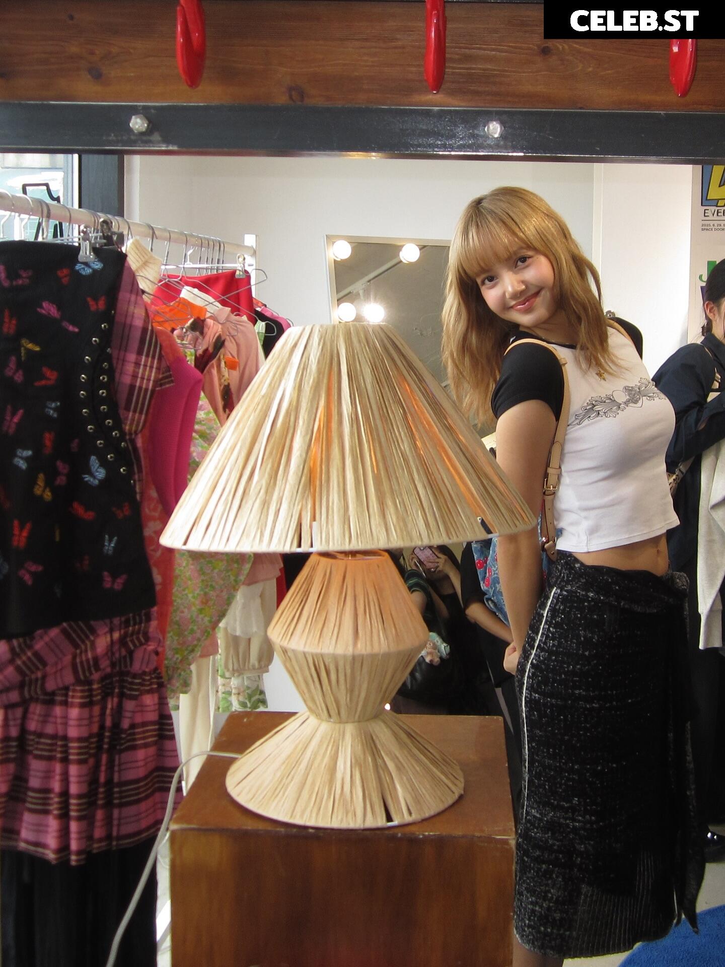 Lisa | BLΛƆKPIИK (Blackpink) Image 10025031