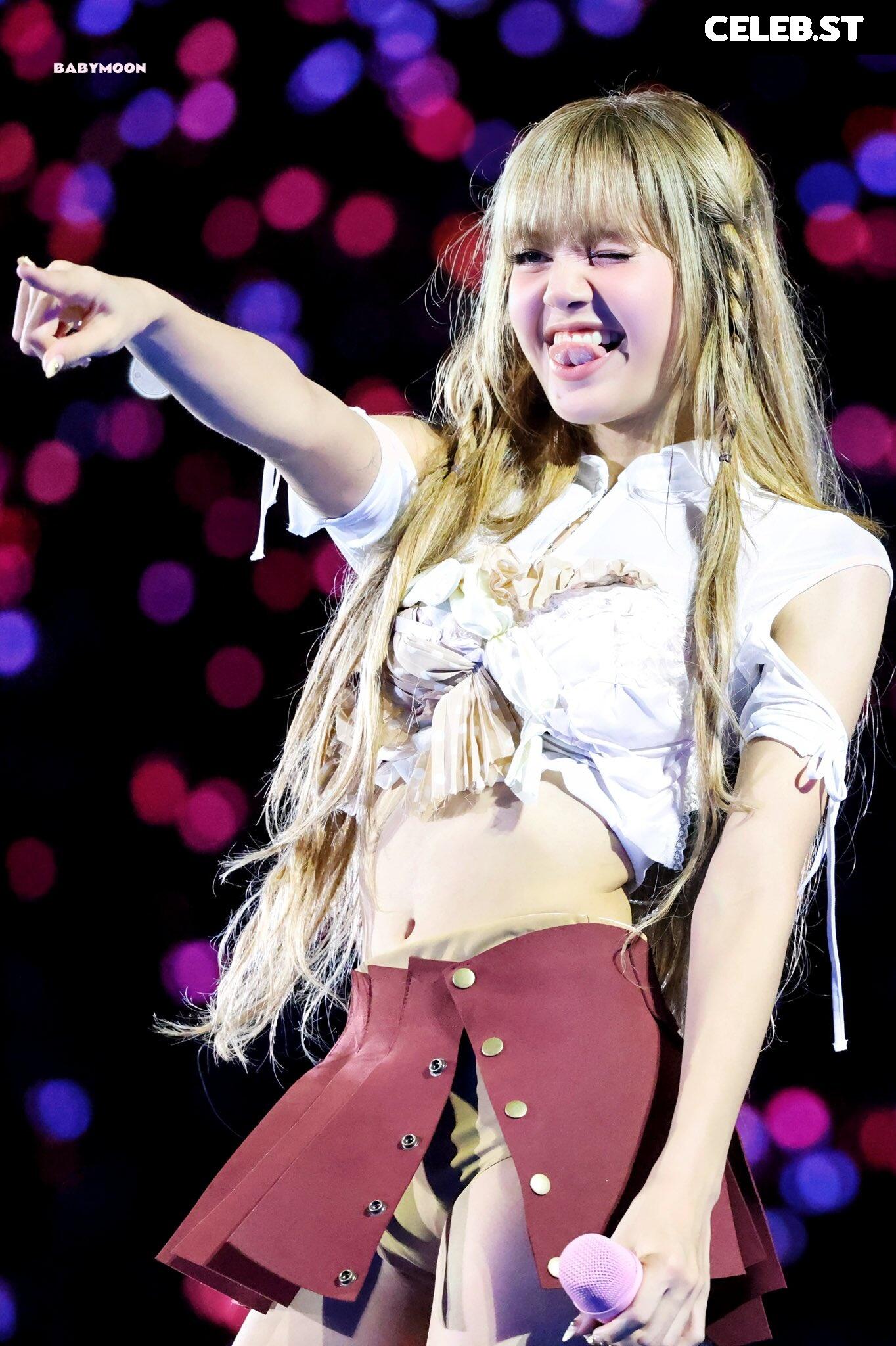 Lisa | BLΛƆKPIИK (Blackpink) Image 10025321