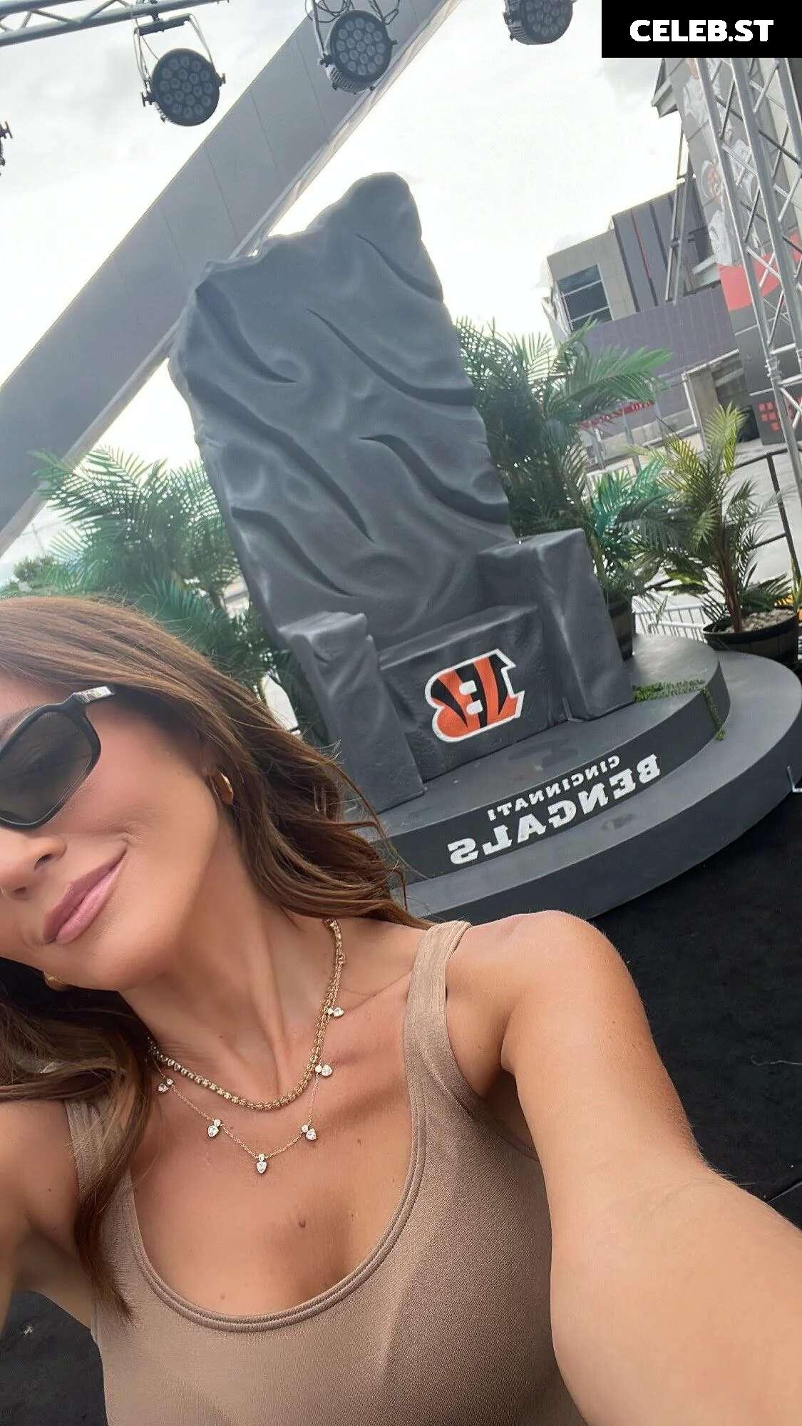 Kay Adams Image 10027501