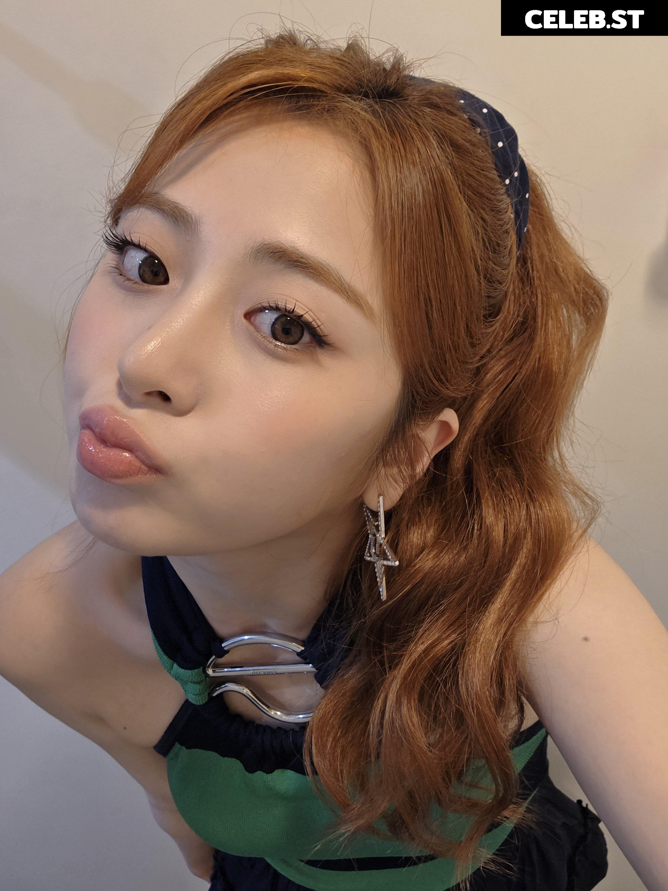 Huh Yunjin 허윤진 | LESSERAFIM Image 10027508