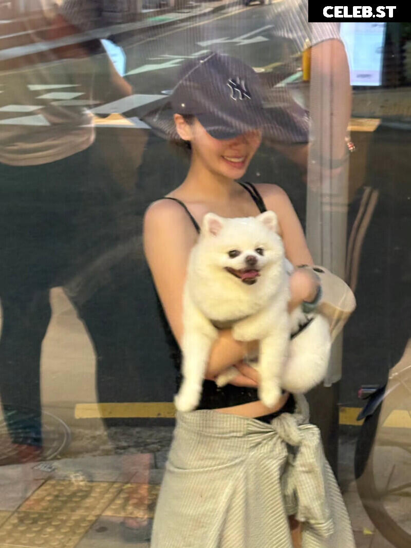 Kim Chaewon 김채원 [Le Sserafim] Image 10027413