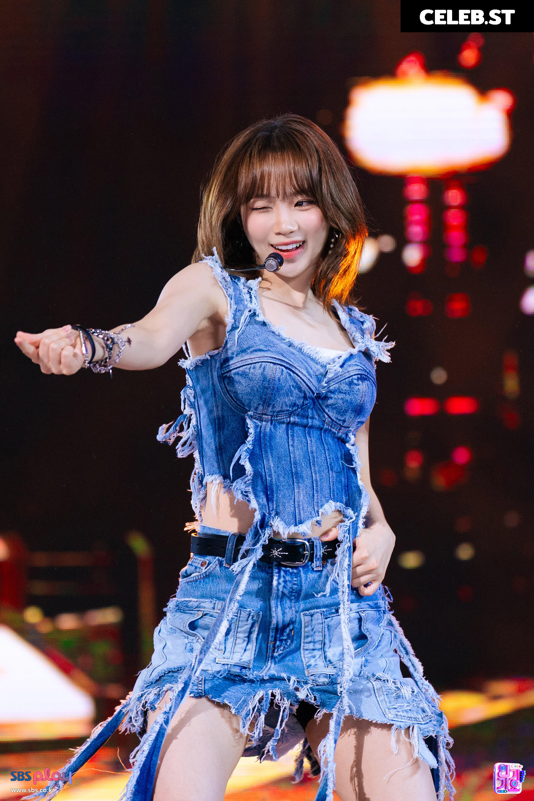 Kim Chaewon 김채원 [Le Sserafim] Image 10027452