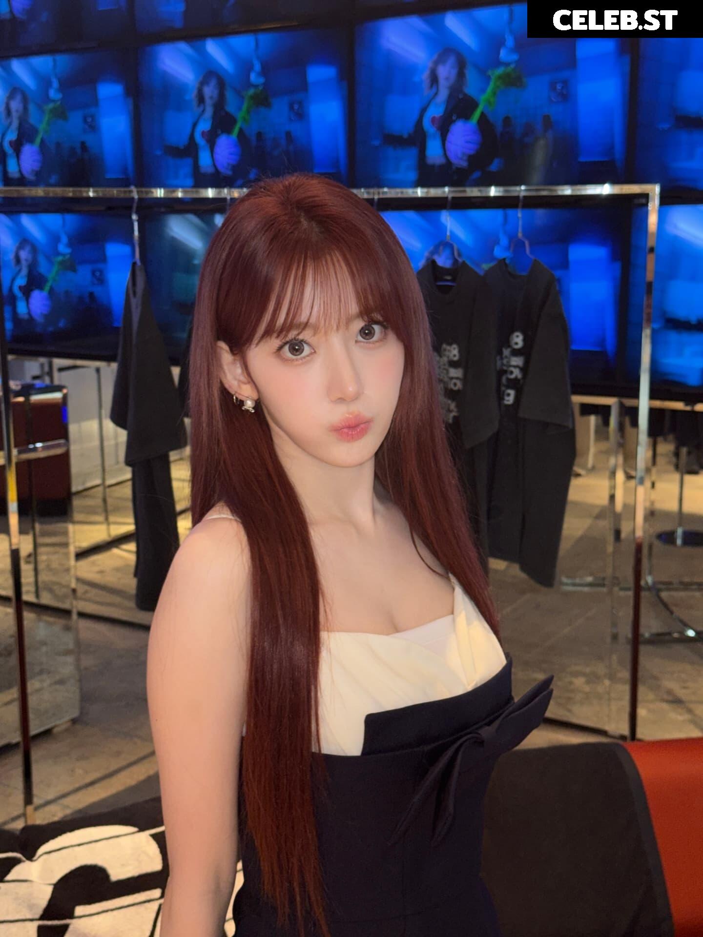 Sakura Miyawaki 宮脇 咲良 | LESSERAFIM Image 10027154