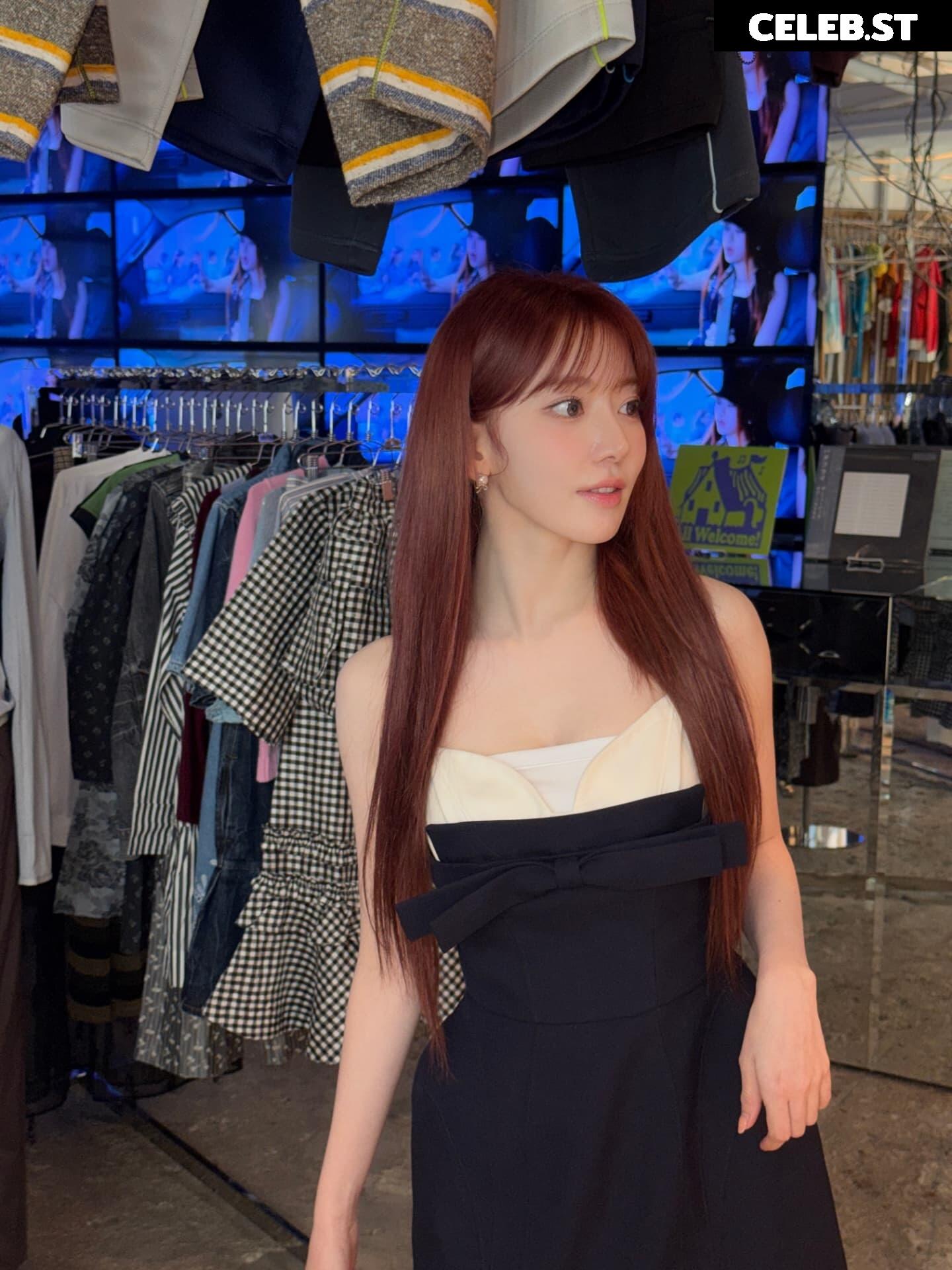 Sakura Miyawaki 宮脇 咲良 | LESSERAFIM Image 10027159