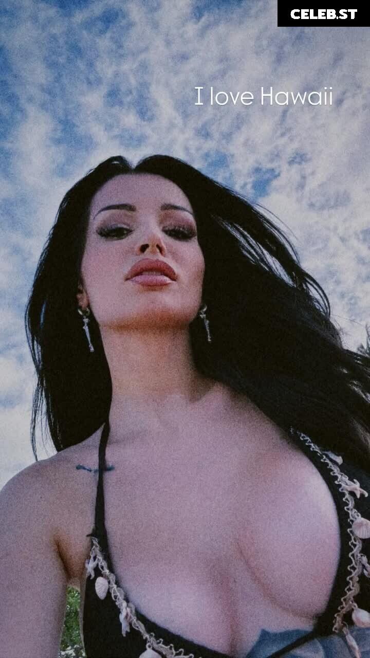 WWE's Paige / Saraya Bevis Image 10027044