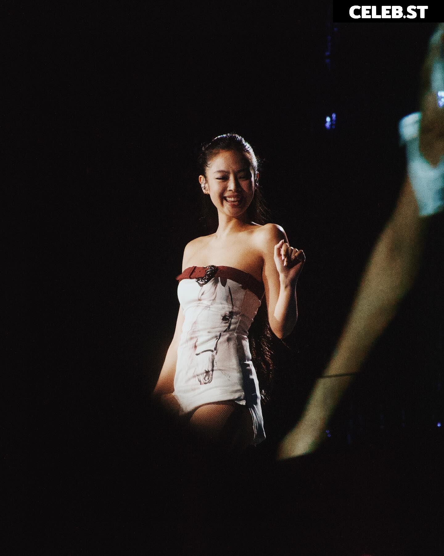 Jennie | BLΛƆKPIИK (Blackpink) Image 10026137