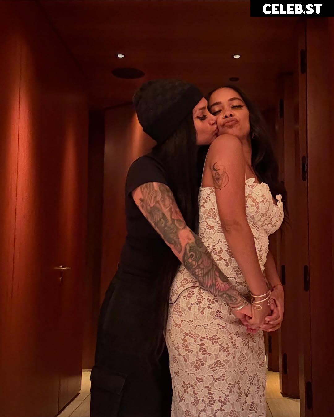 Snow Tha Product Image 10026369