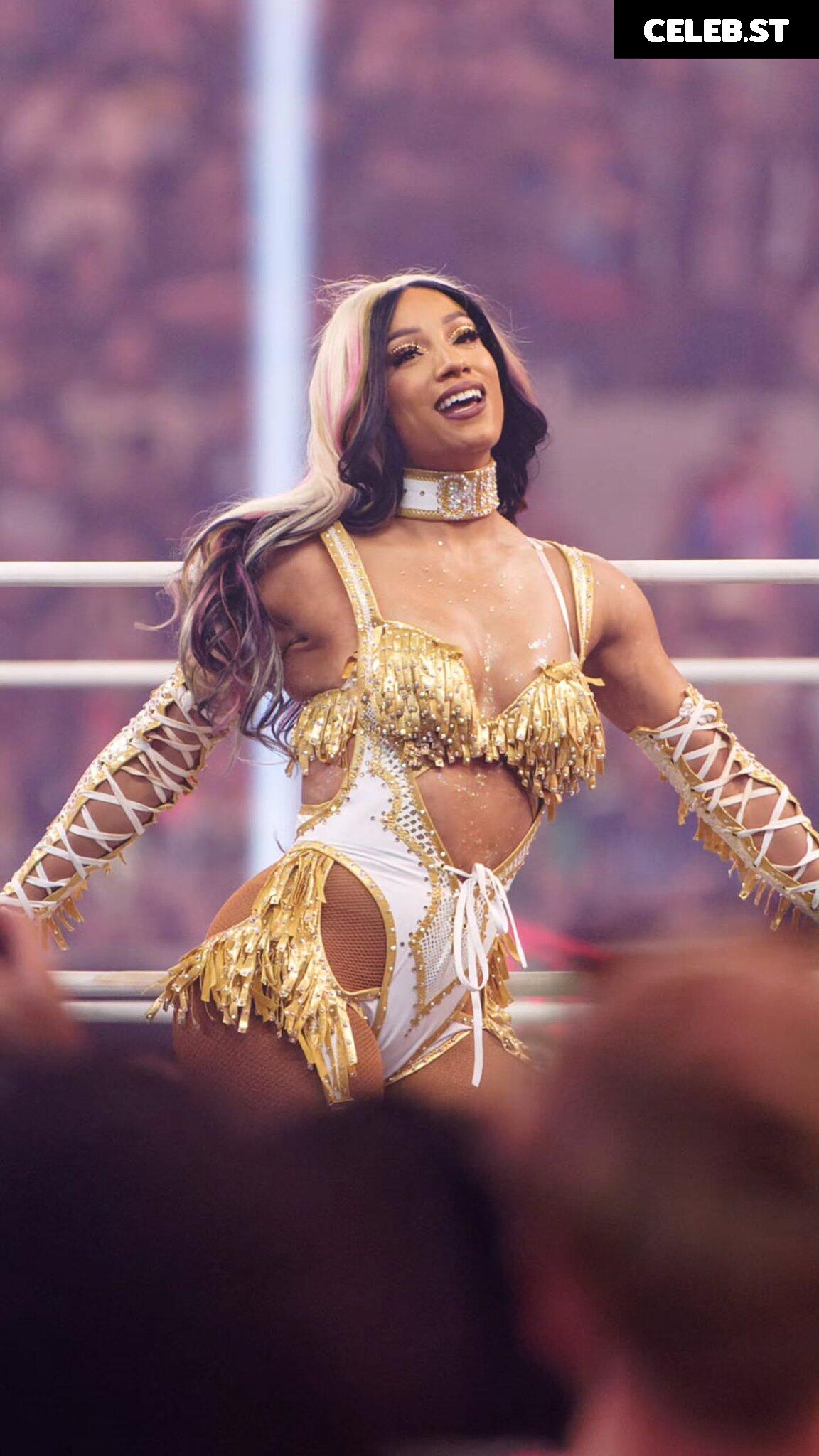 WWE Sasha Banks | Mercedes Moné Image 10026348