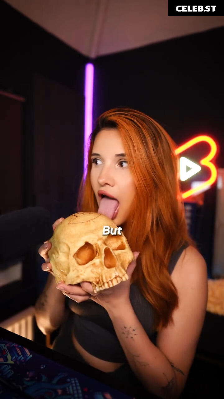 Cadaea Image 10023816