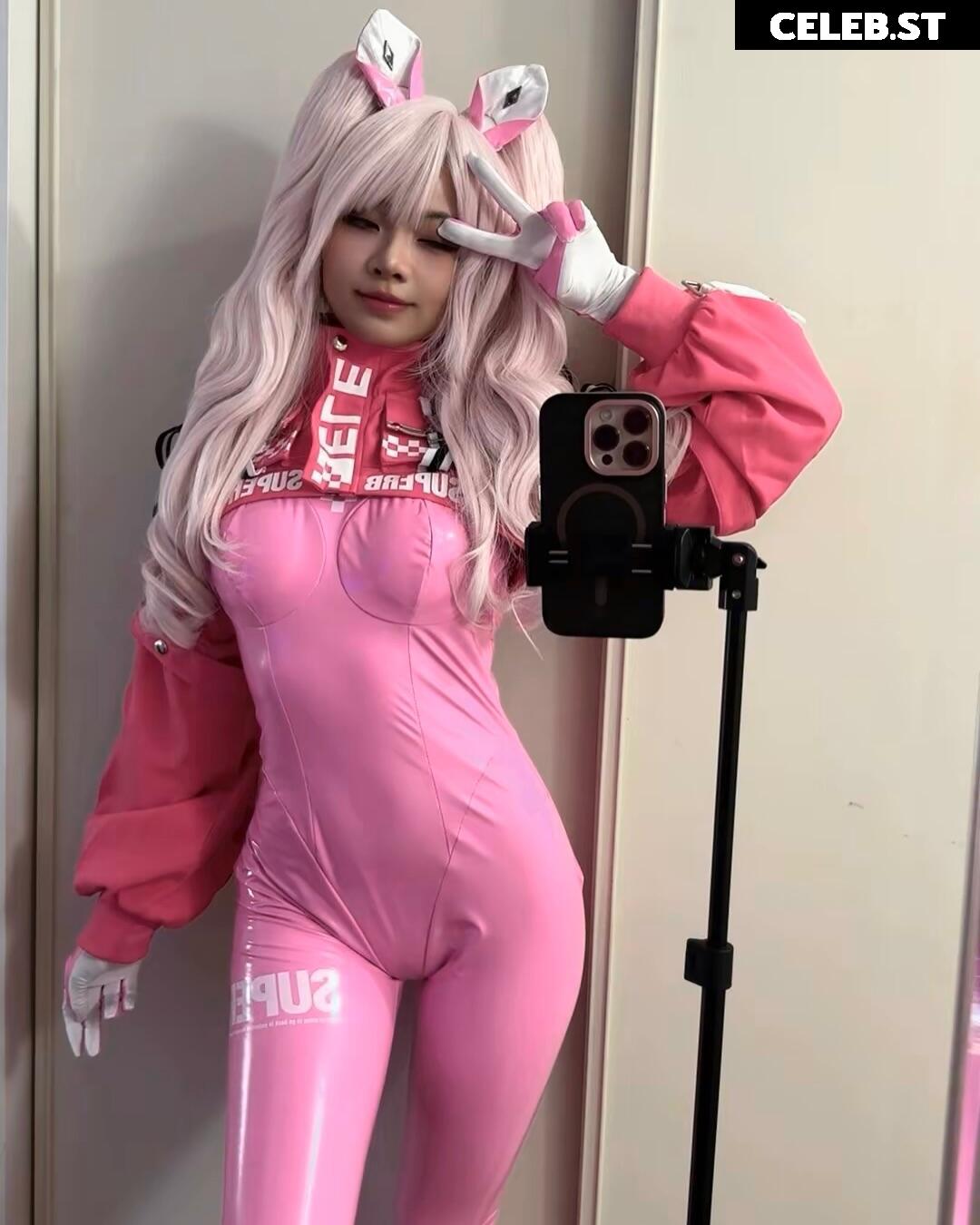 Cindy Phan / Dearcindyphan Image 10023156