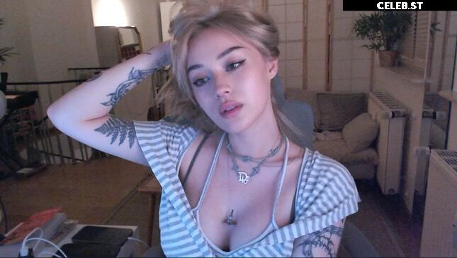JadeyAnh | vylerria Image 10023226