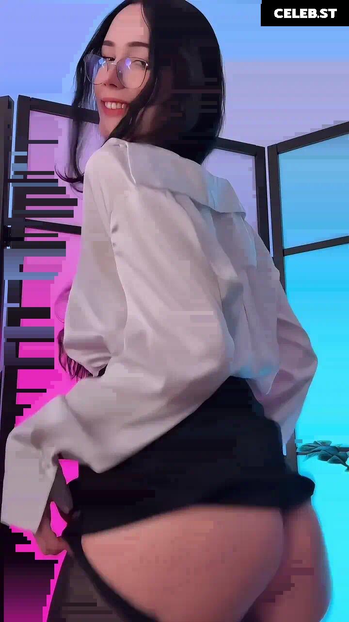 B_u_l_o_c_h_k_a (bulochkatyt) Image 10022206