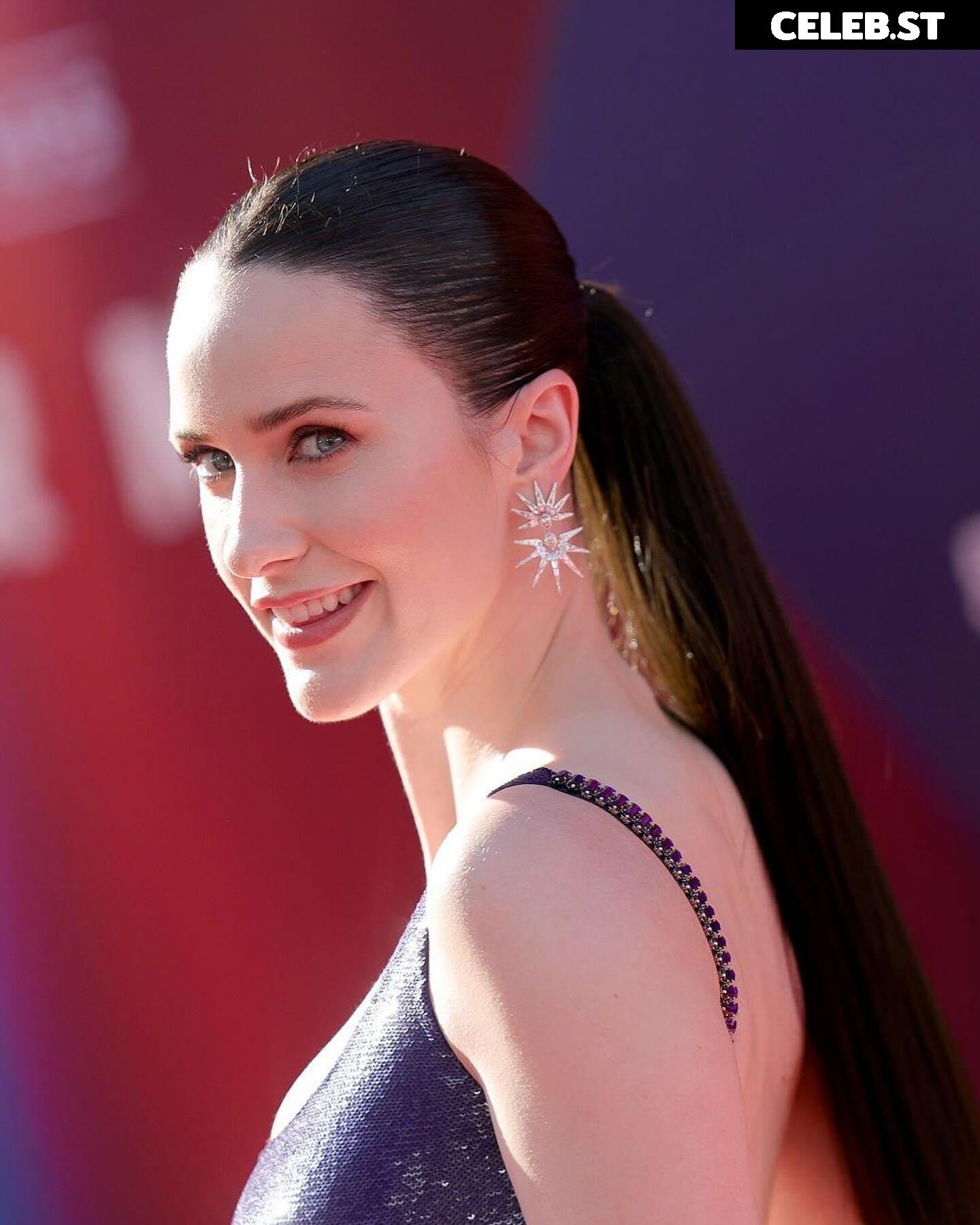 Rachel Brosnahan (Marvelous Mrs. Maisel) Image 10029944