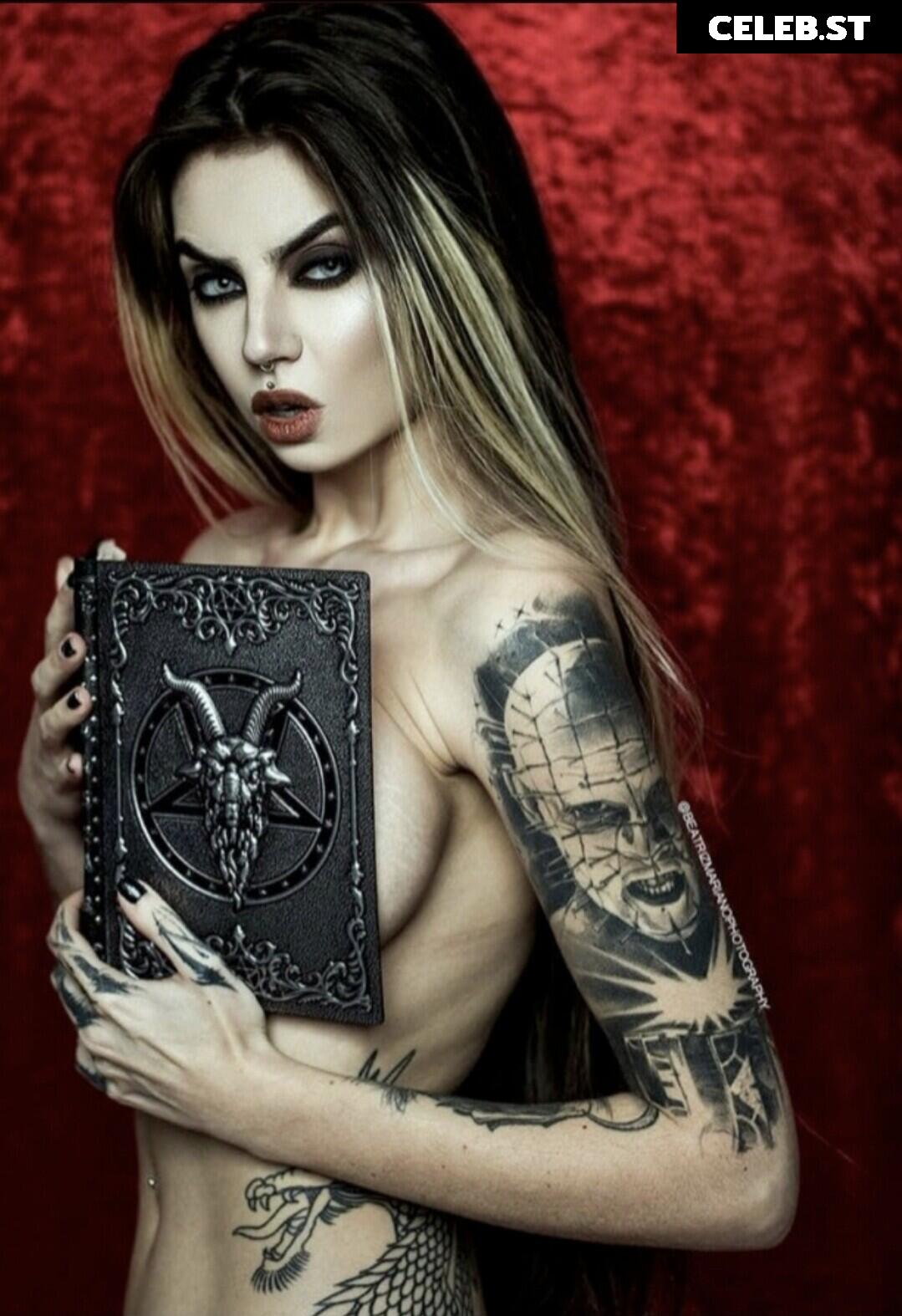 Women of Metal Image 10029411