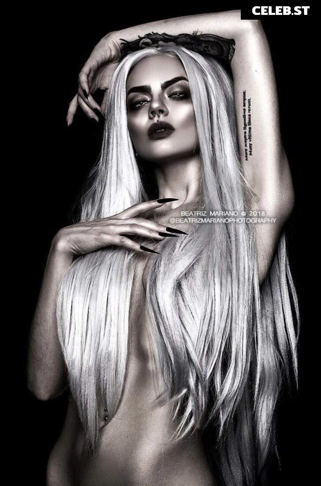 Women of Metal Image 10029409