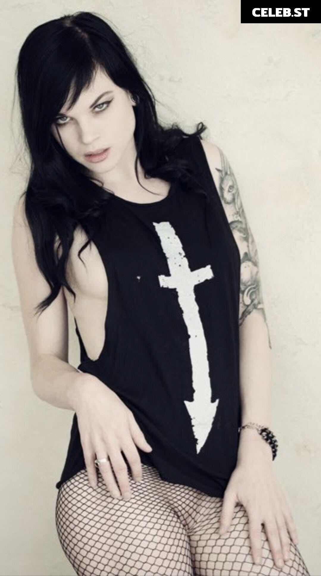 Women of Metal Image 10029450