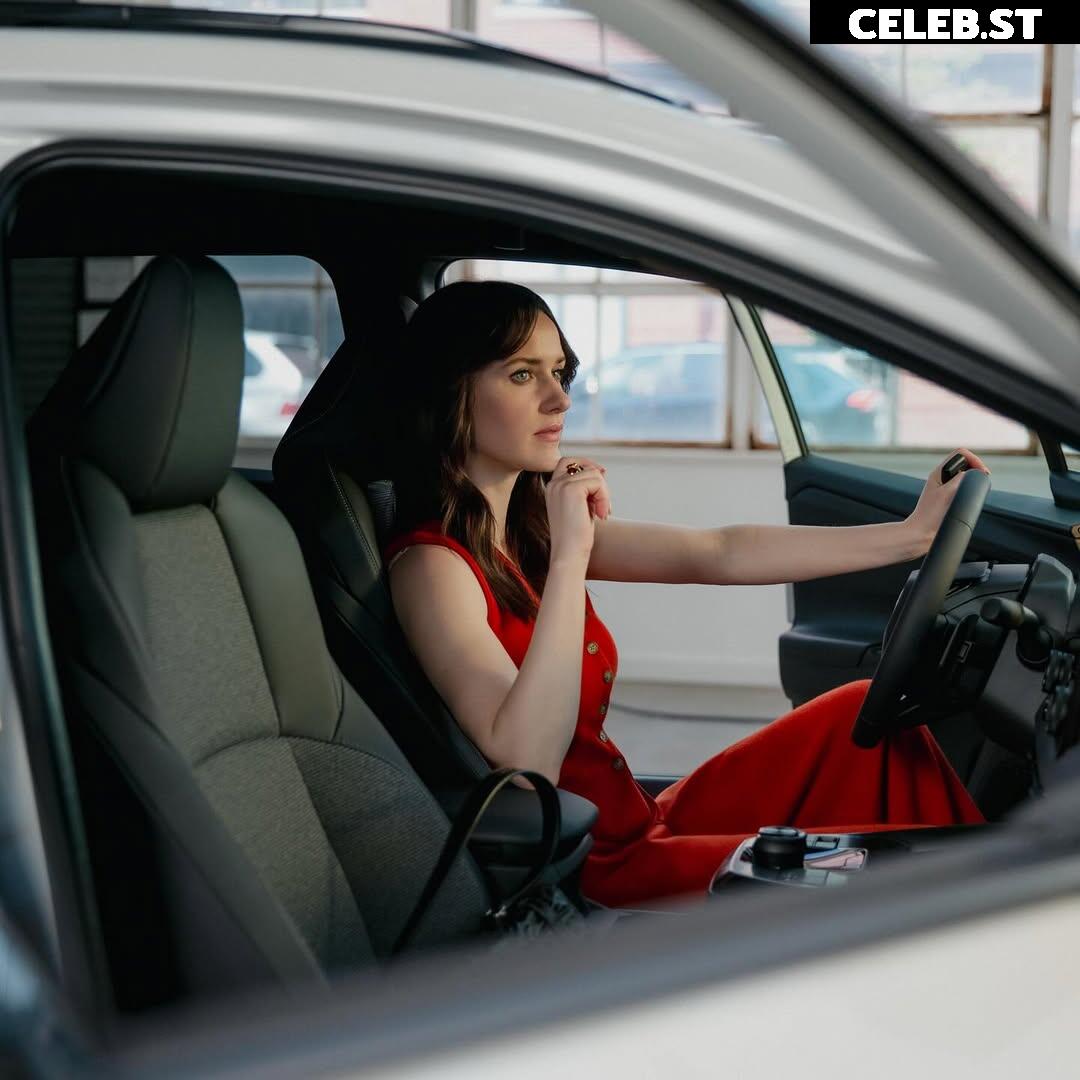 Rachel Brosnahan (Marvelous Mrs. Maisel) Image 10029788