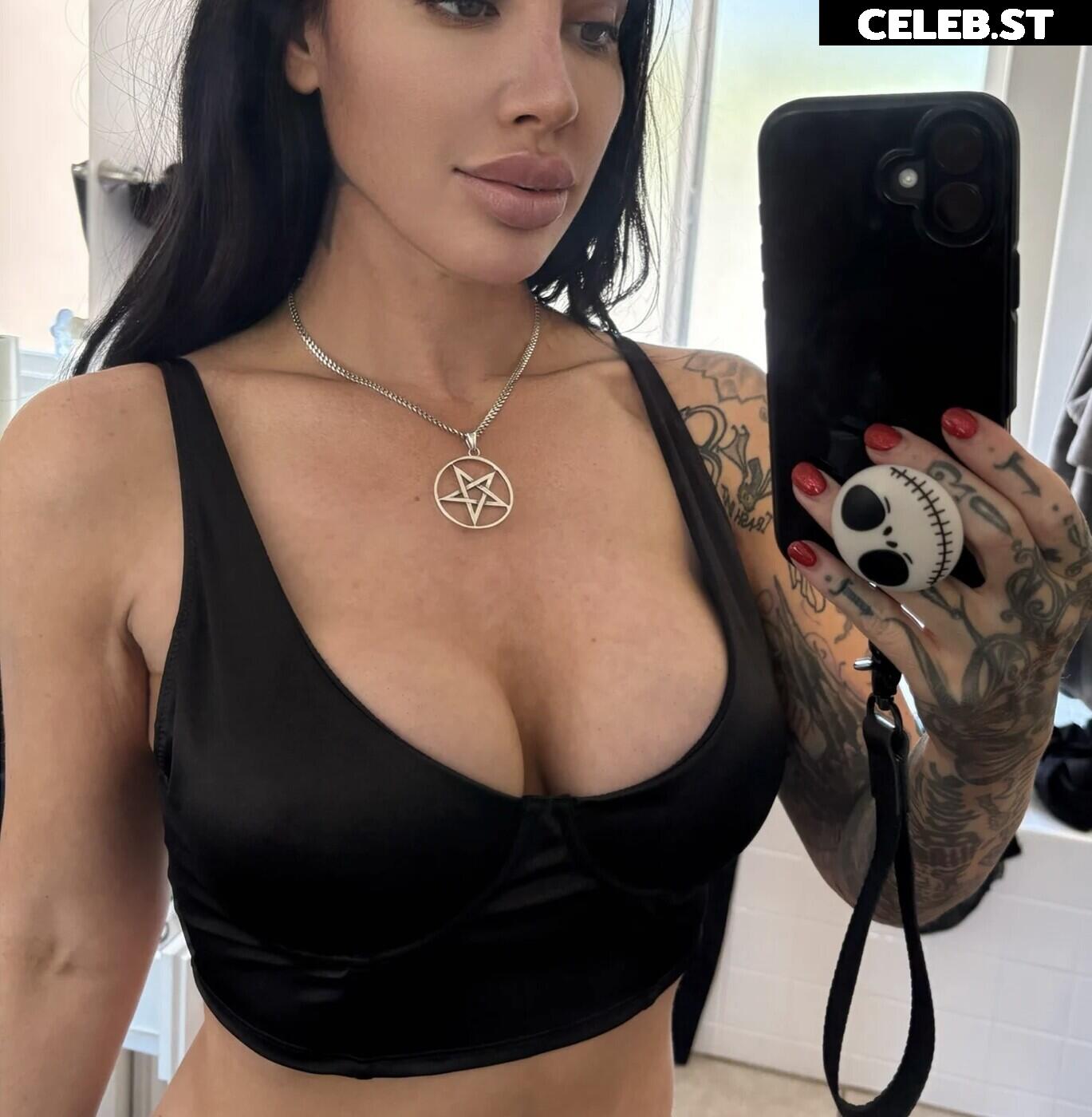 Women of Metal Image 10029741