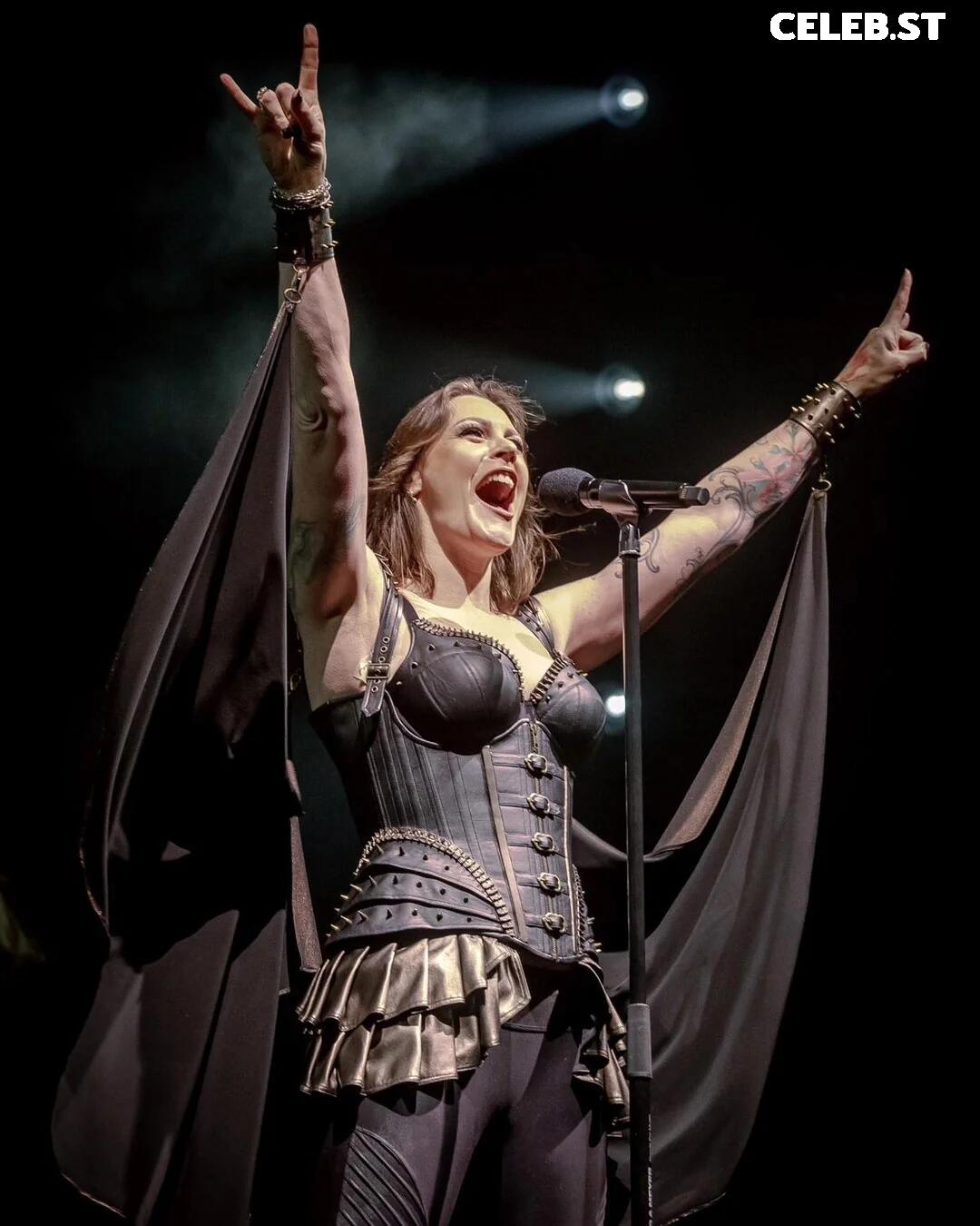 Women of Metal Image 10029653
