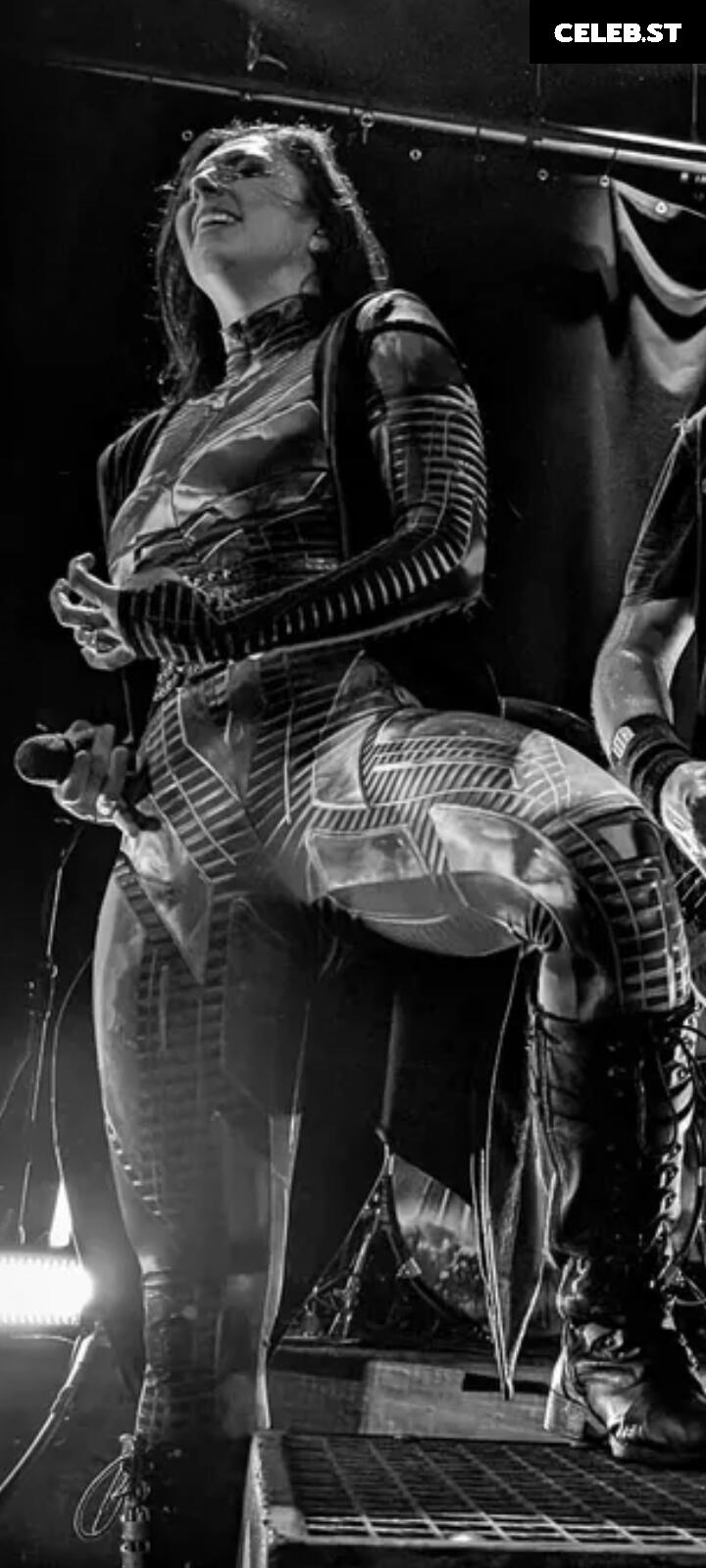 Women of Metal Image 10029641