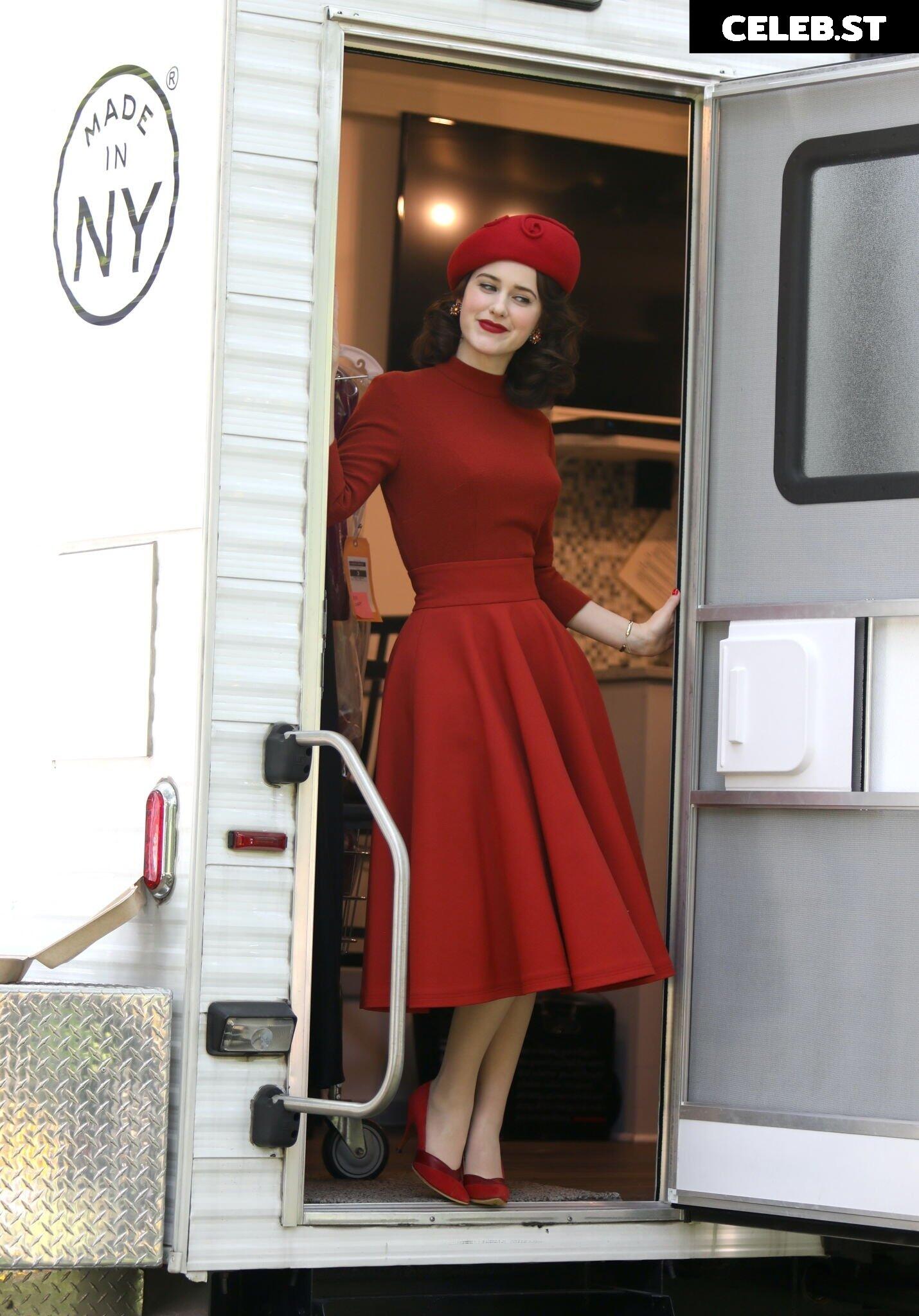 Rachel Brosnahan (Marvelous Mrs. Maisel) Image 10029120