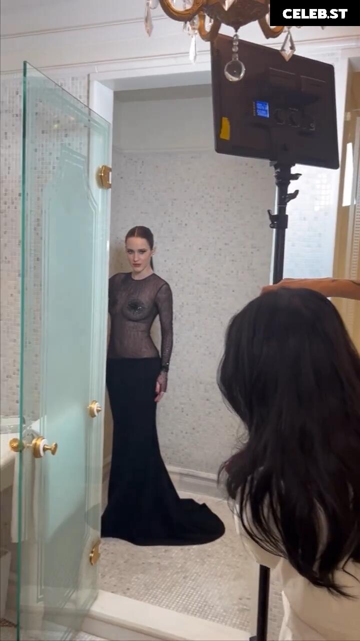 Rachel Brosnahan (Marvelous Mrs. Maisel) Image 10029103