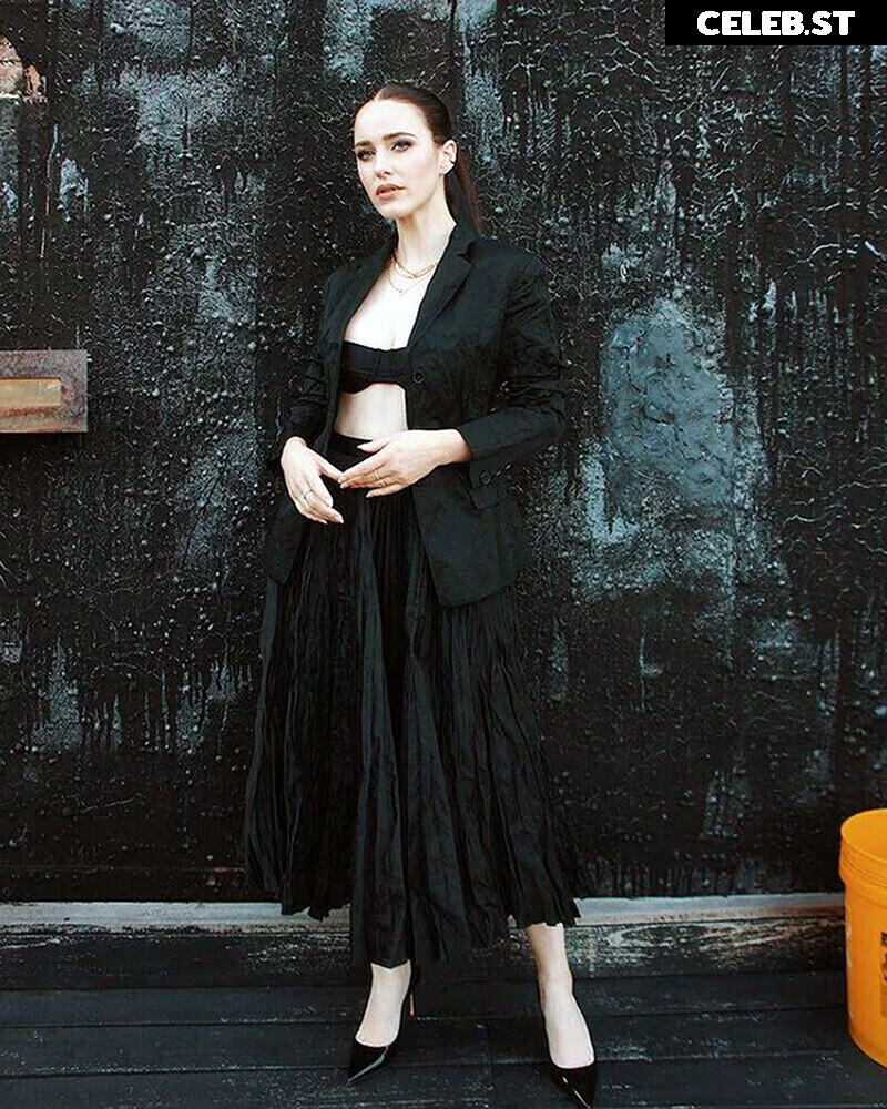 Rachel Brosnahan (Marvelous Mrs. Maisel) Image 10029060
