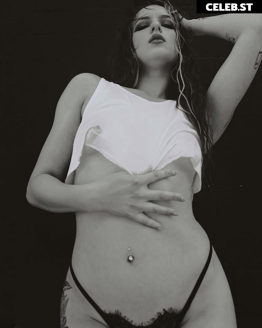 Women of Metal Image 10029324