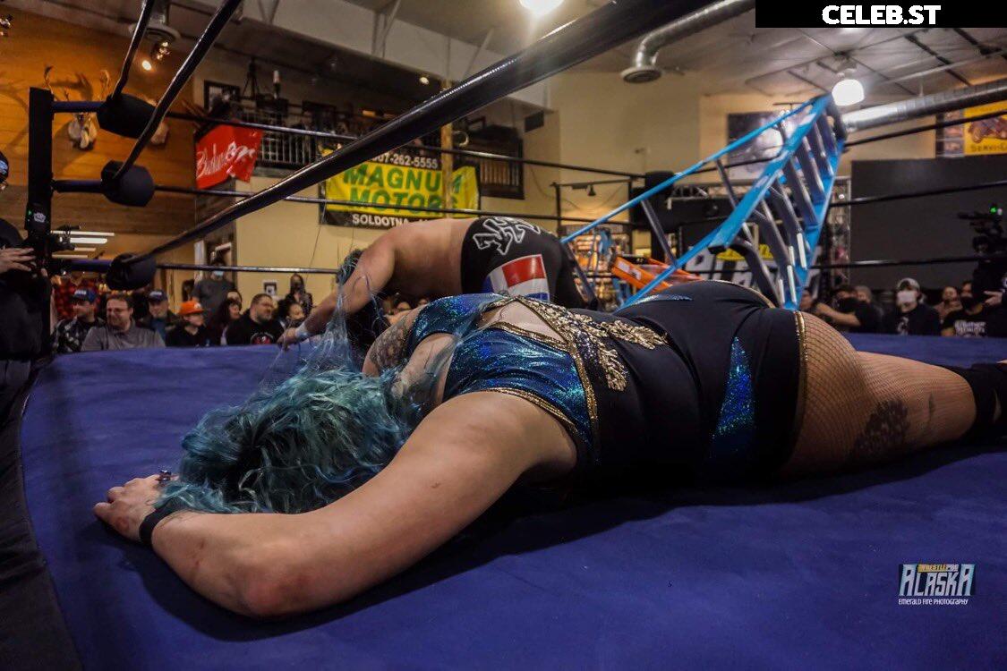 Women of Professional Wrestling Image 10036394