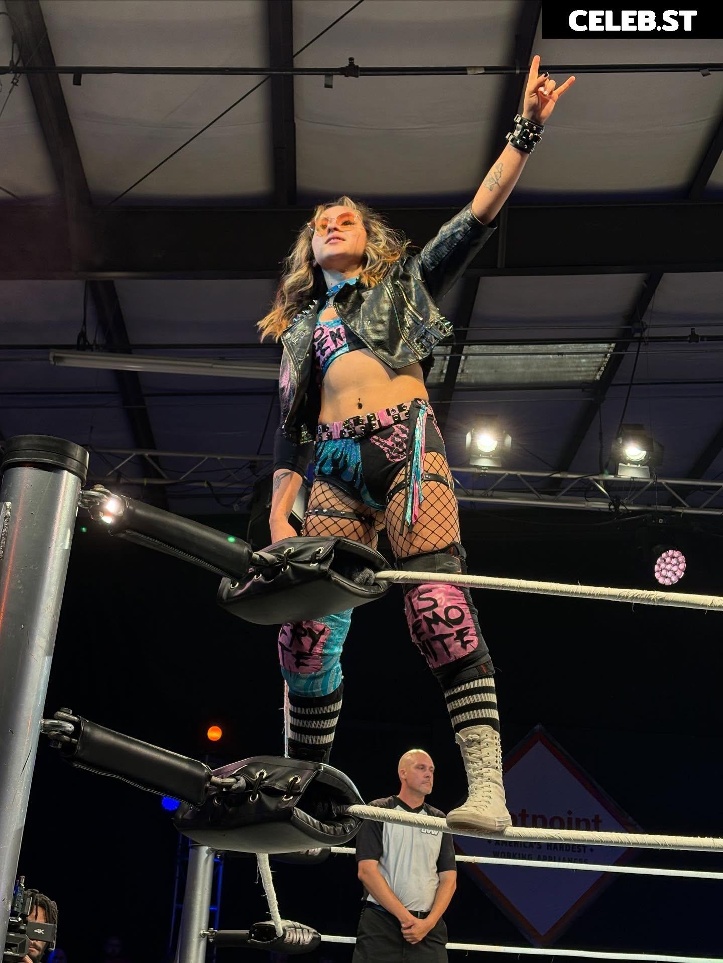 Women of Professional Wrestling Image 10036307
